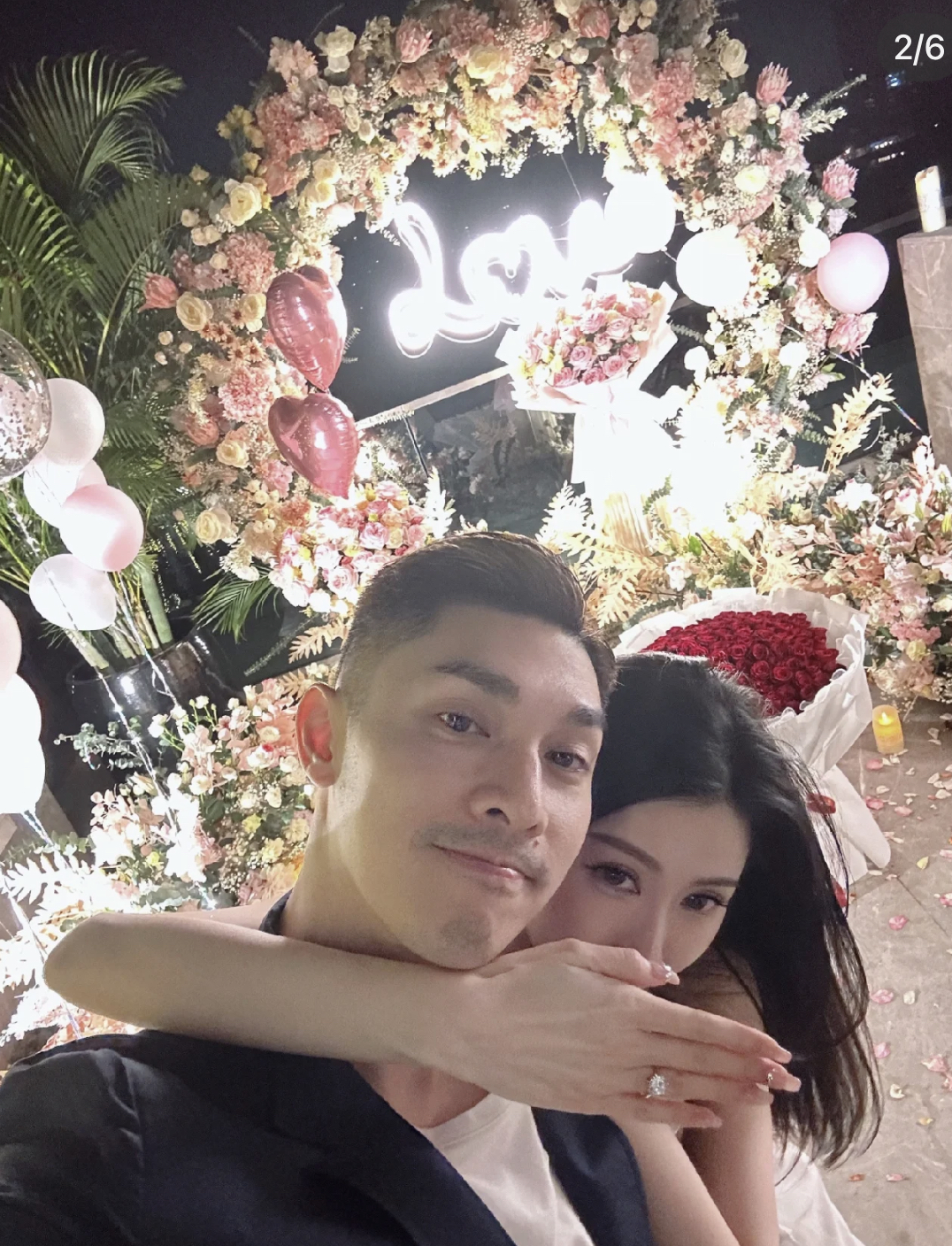 關楚耀在520公開宣布與拍拖6年女友Joann求婚成功