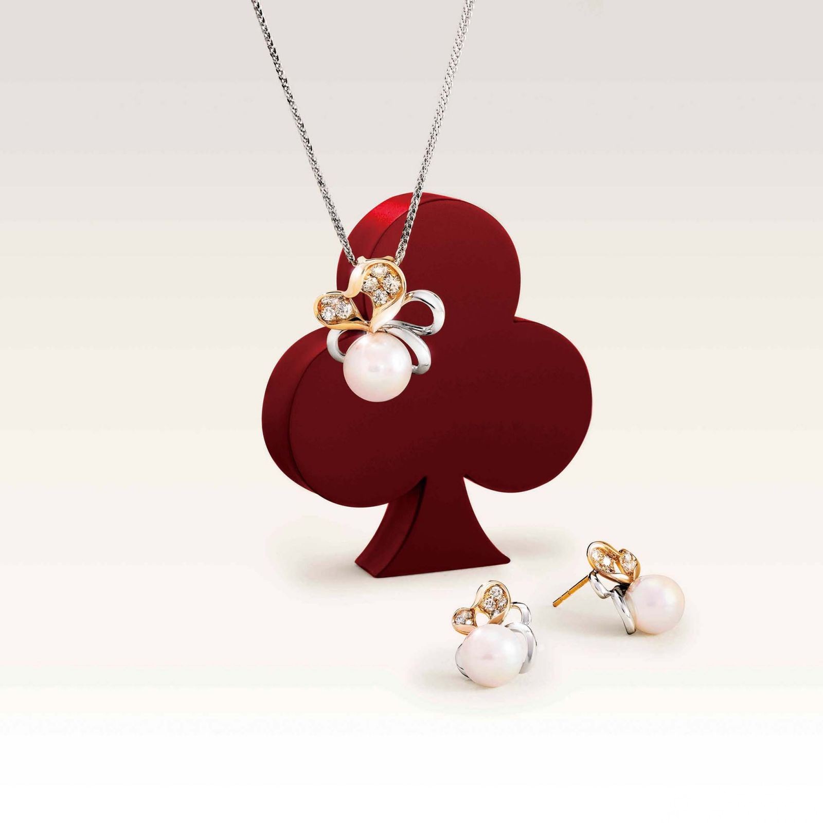 周大福珍珠長春花系列