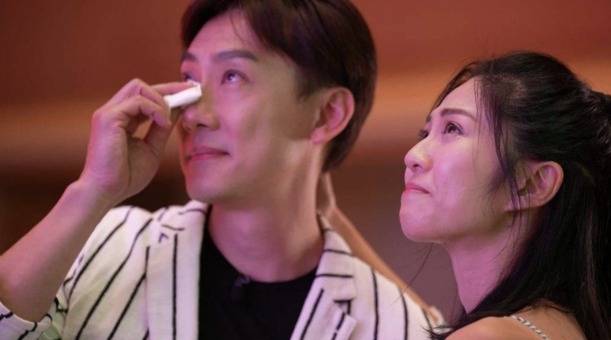 林溥來與太太關宛珊眼濕濕