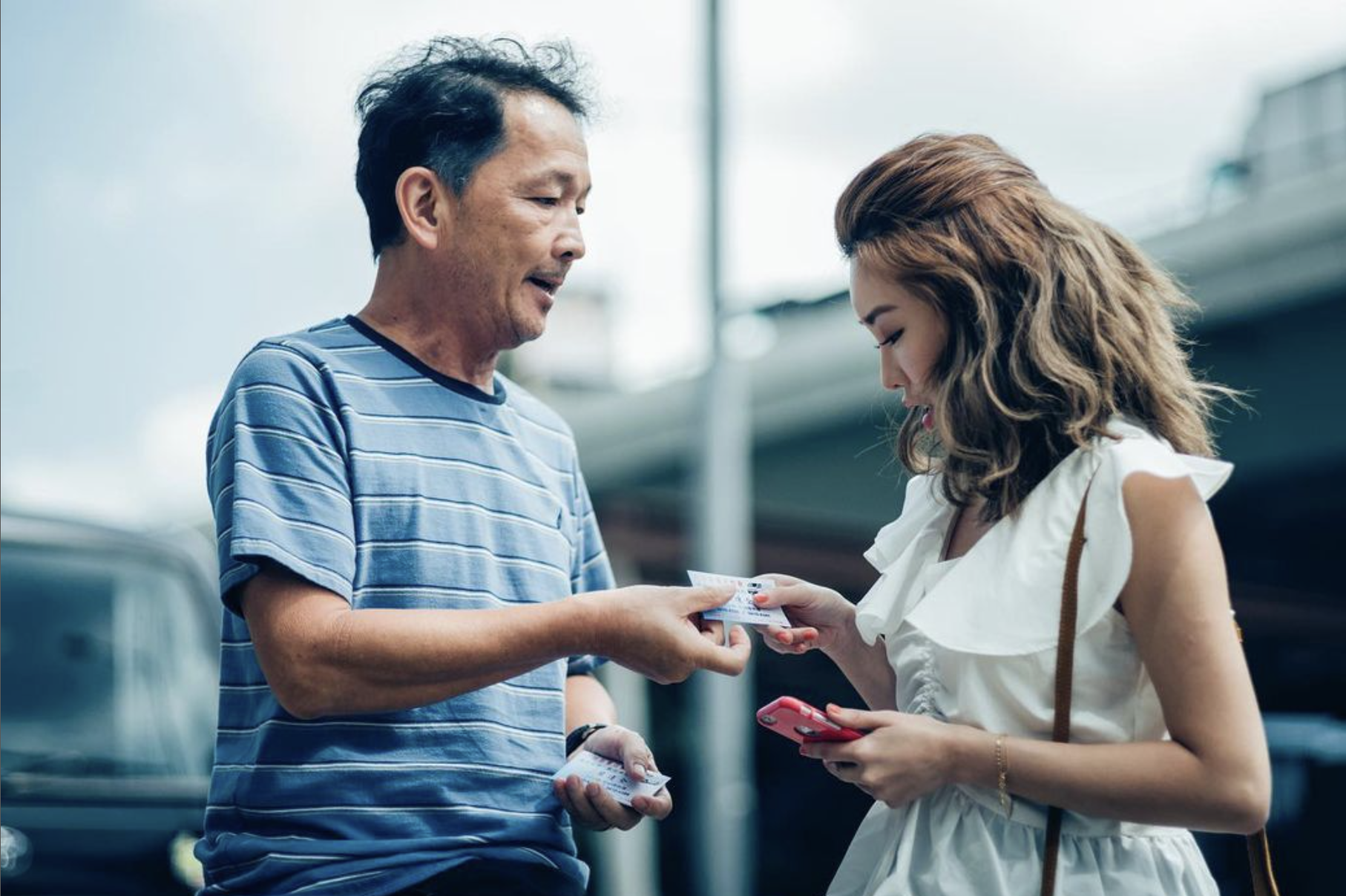 趙詠瑤(Kimi)在社交平台上寫下:「這是智叔跟我的第一次合作合作,也是最後一次!」