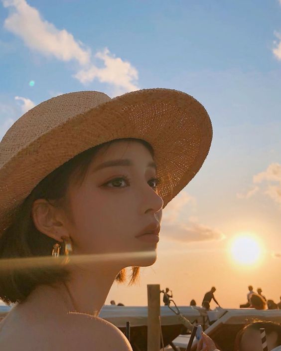 把熬夜和他都戒了，關上手機早點睡，迎接明天。