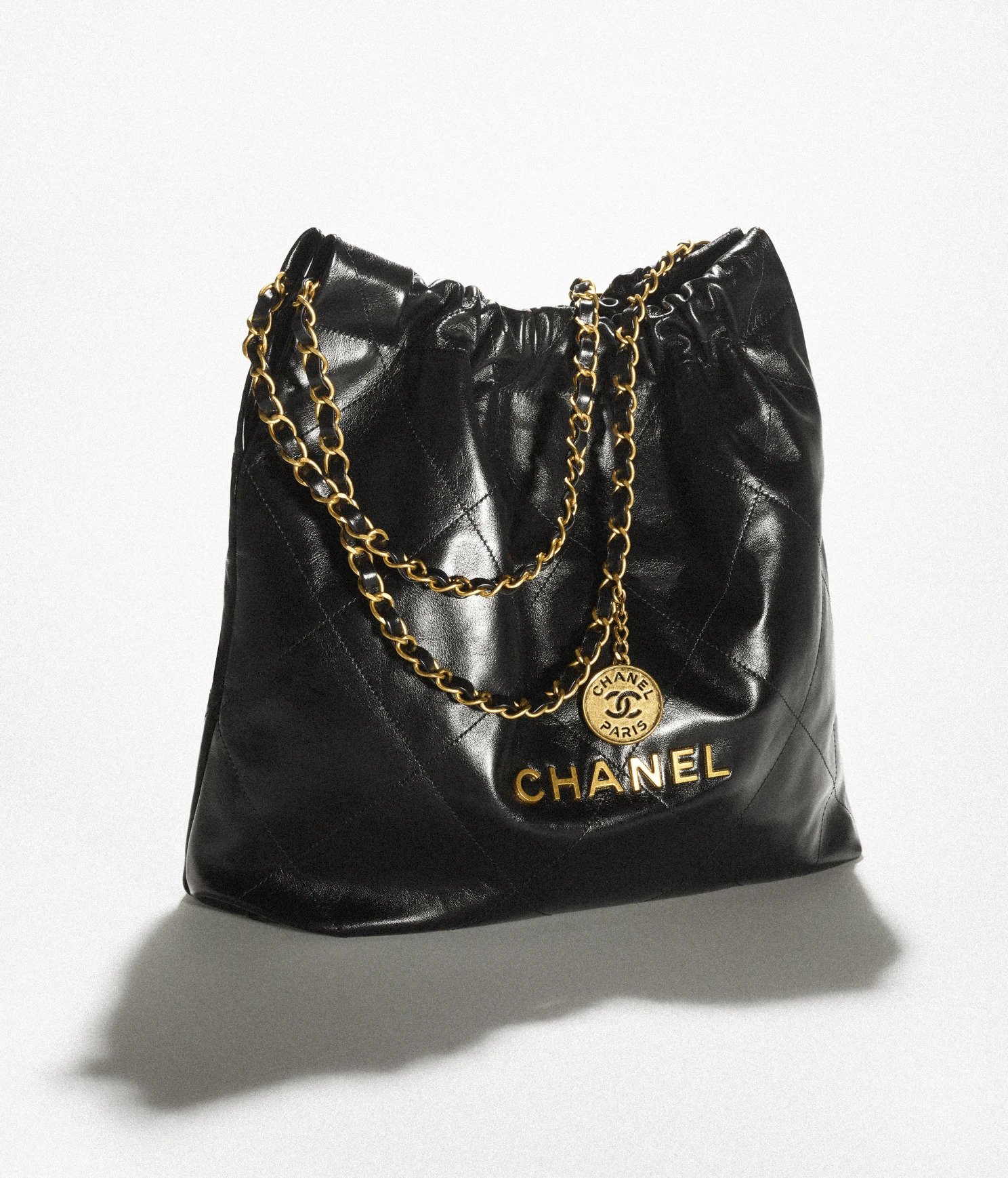 CHANEL 22手袋自推出以來一直深受女士們的歡迎。