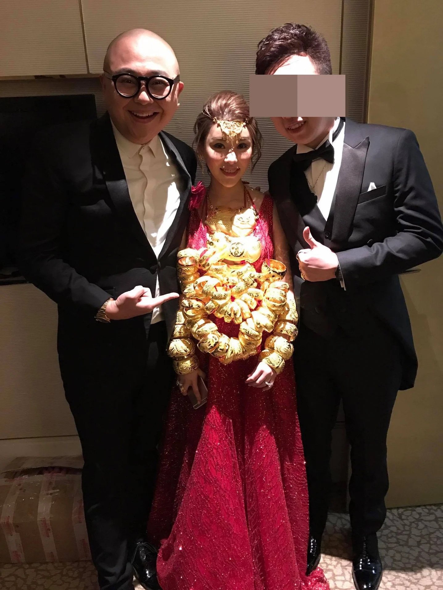 仔太子爺Chris首度剖白與妻子當年如何邂逅認識。