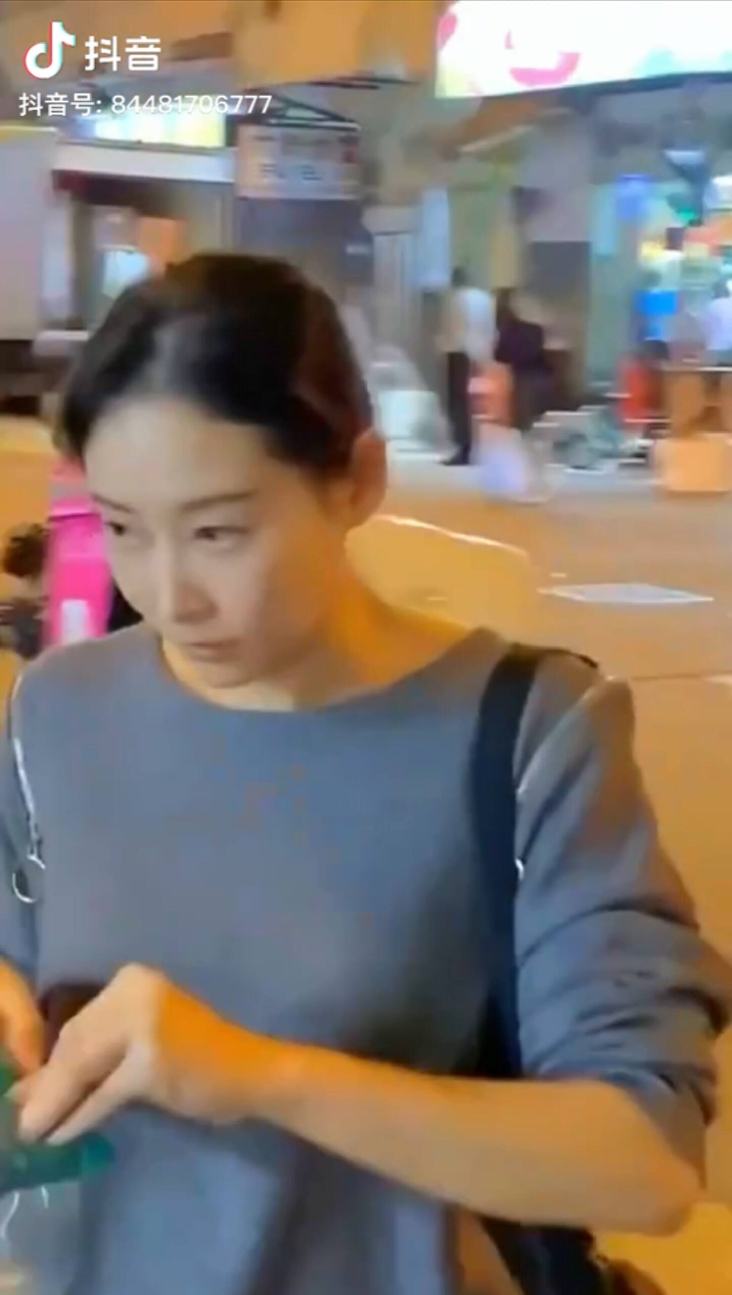 楊卓娜素顏現身,在原相機零濾鏡之下,令她的真實狀態曝光!