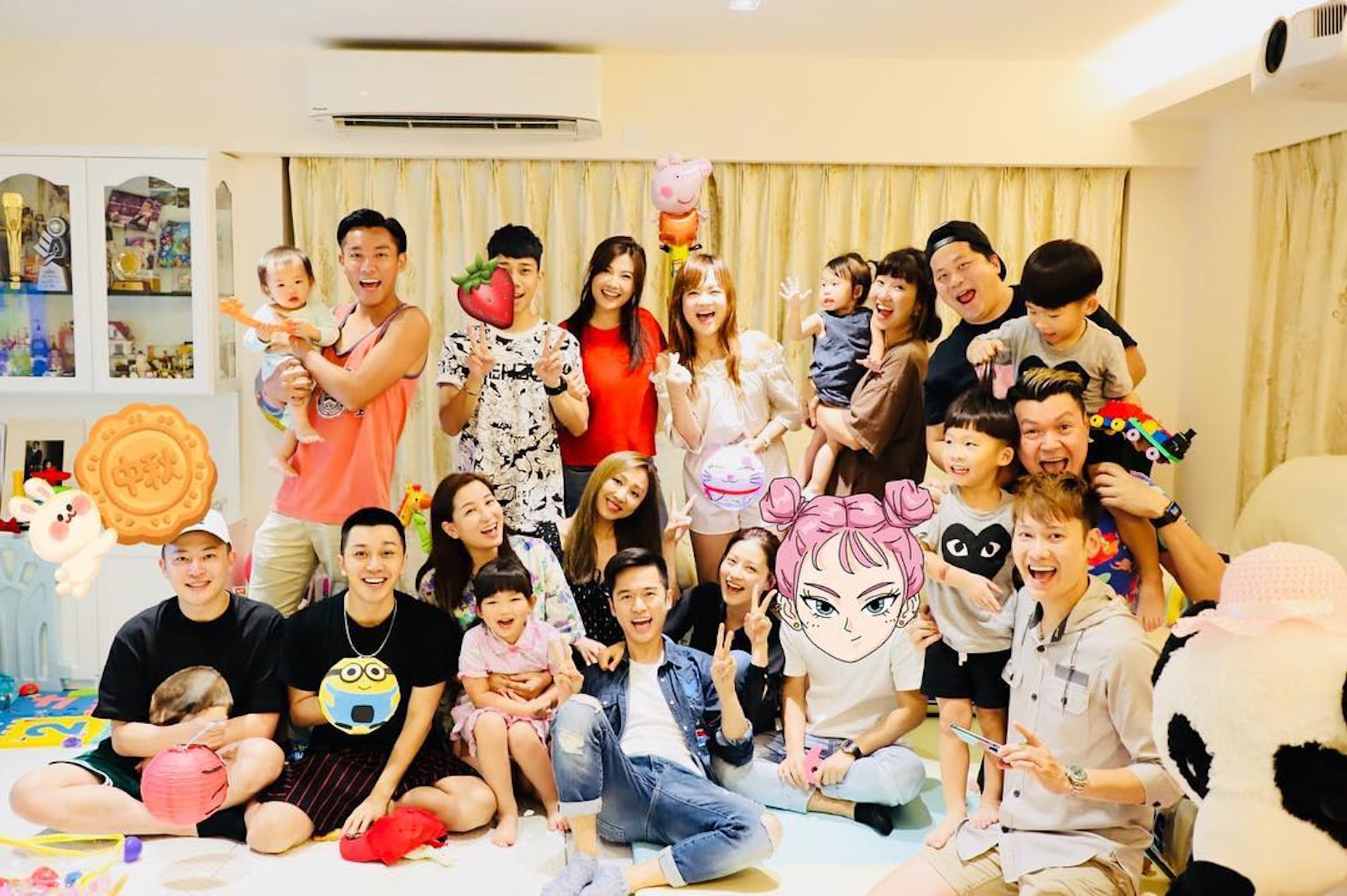 客廳大到20人開Party亦扔空間闊落。
