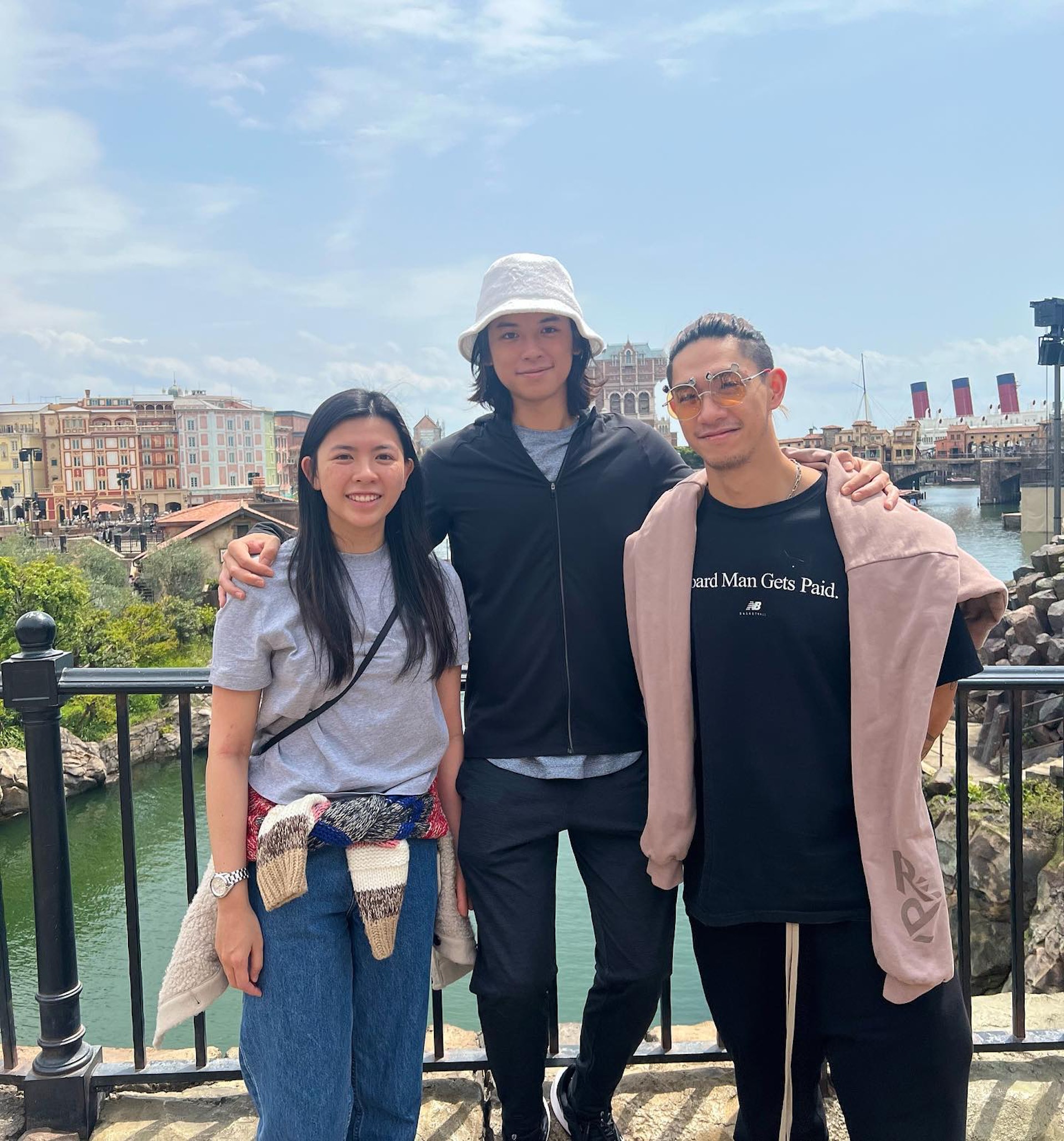 吳婉芳大仔胡智略Caspar、二仔胡智同Lynus與細妹胡智晴(Helene)難得同框。
