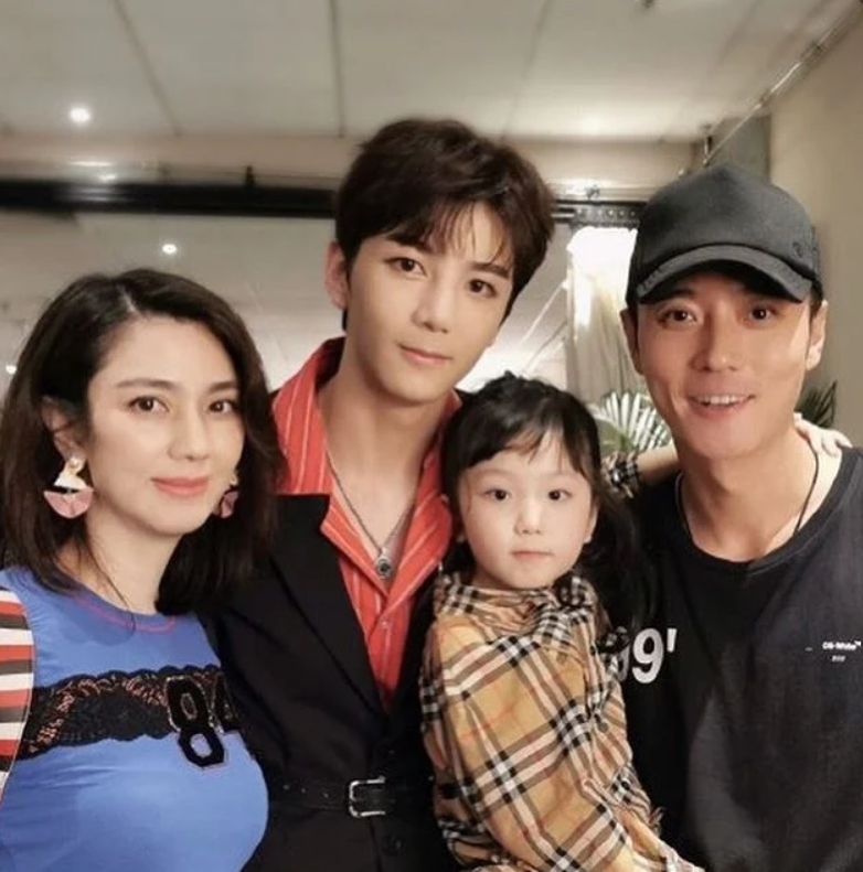 洪欣張丹峰合照