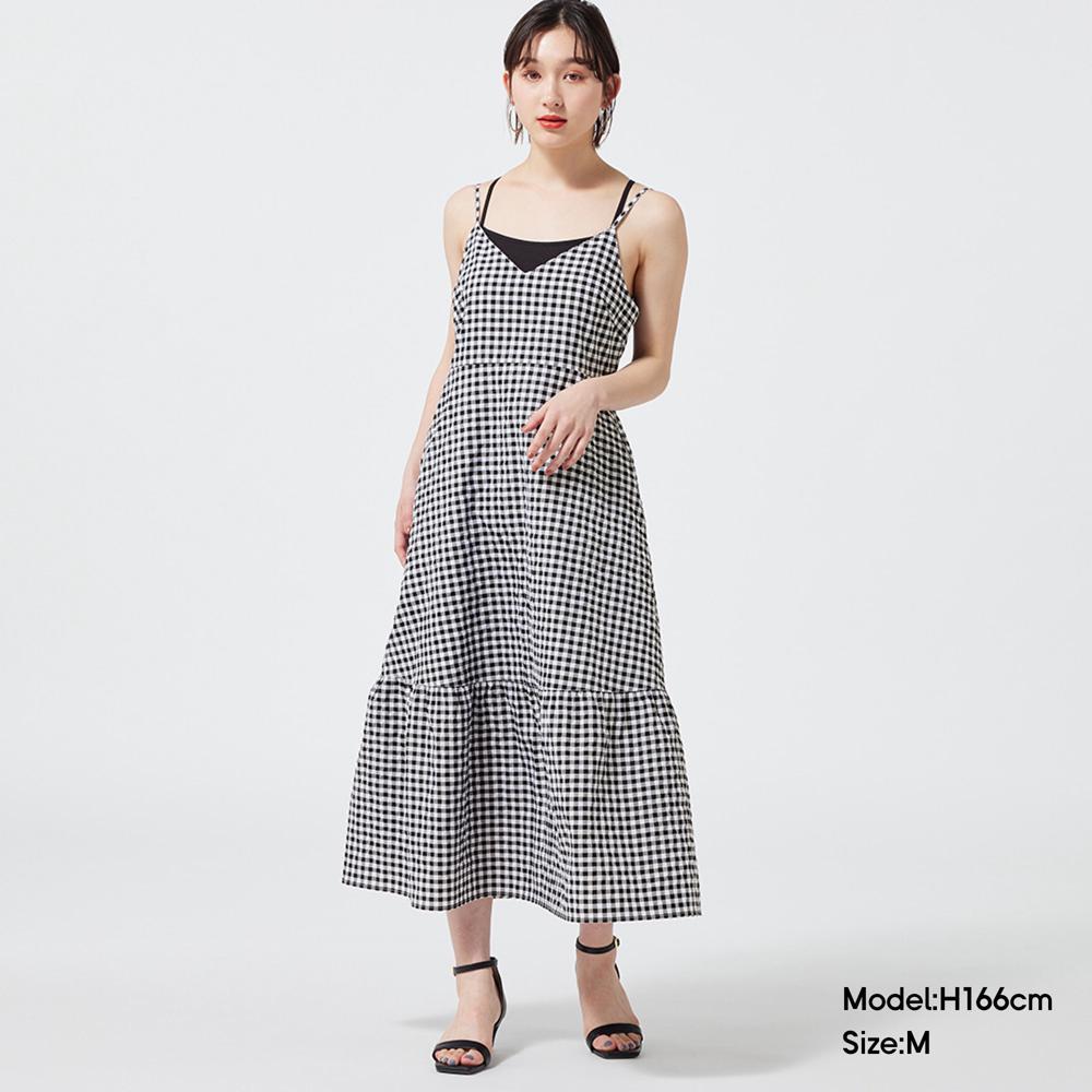 清爽的嘉頓格紋設計連身裙，能為夏季造型增添亮點。