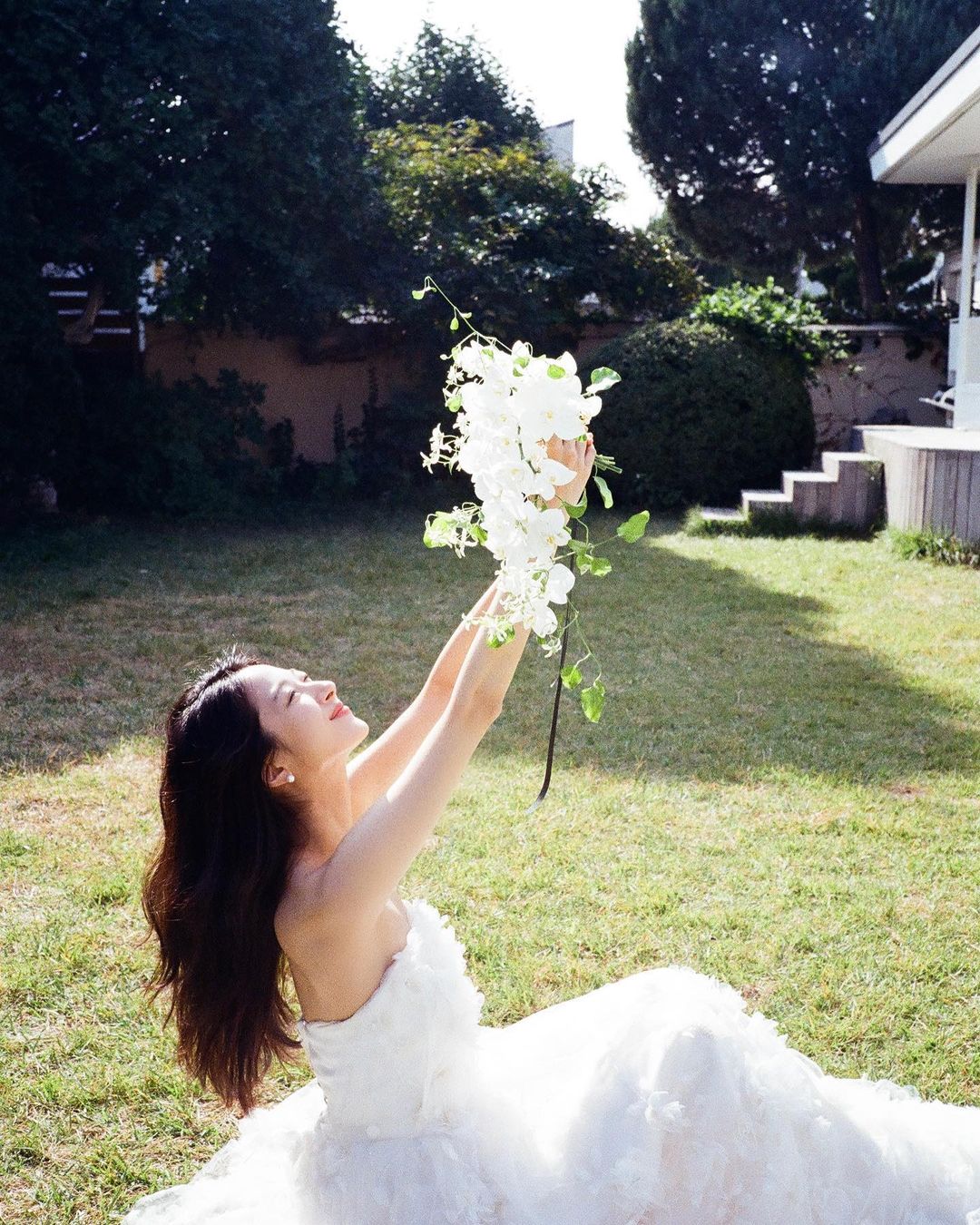 女團Nine Muses出身的「敏荷」成為人妻。