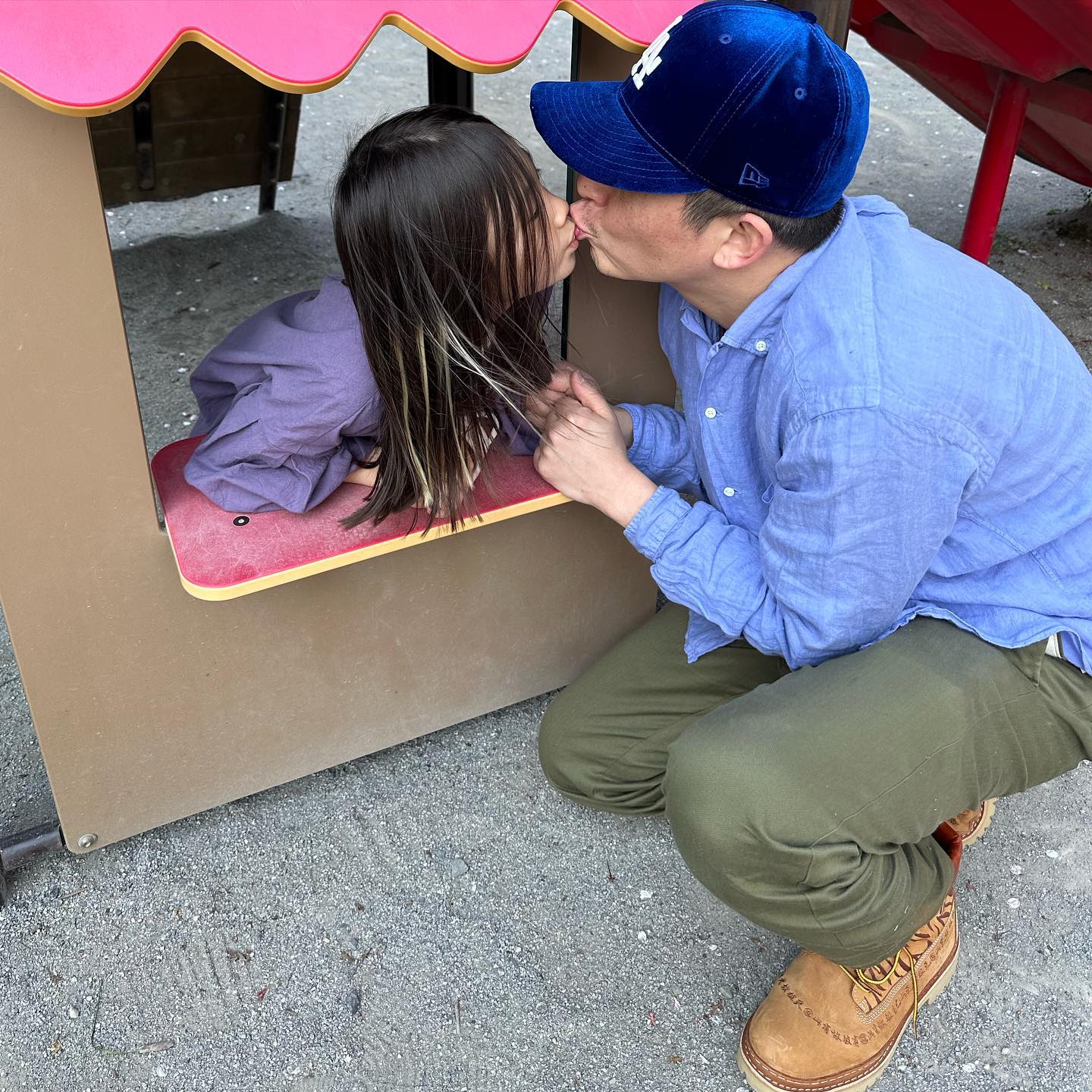 有女萬事足的陳冠希更成為「曬女狂魔」。