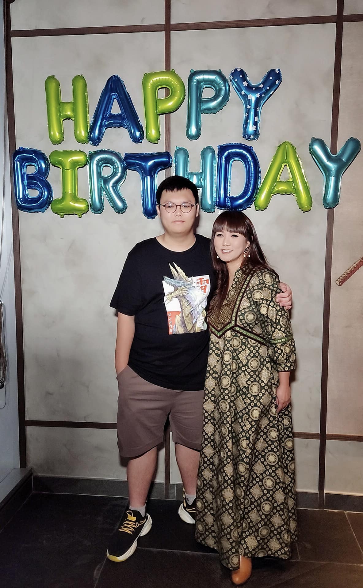 黎瑞恩日前為兒子曾浩儒舉行生日派對並貼上母子合照