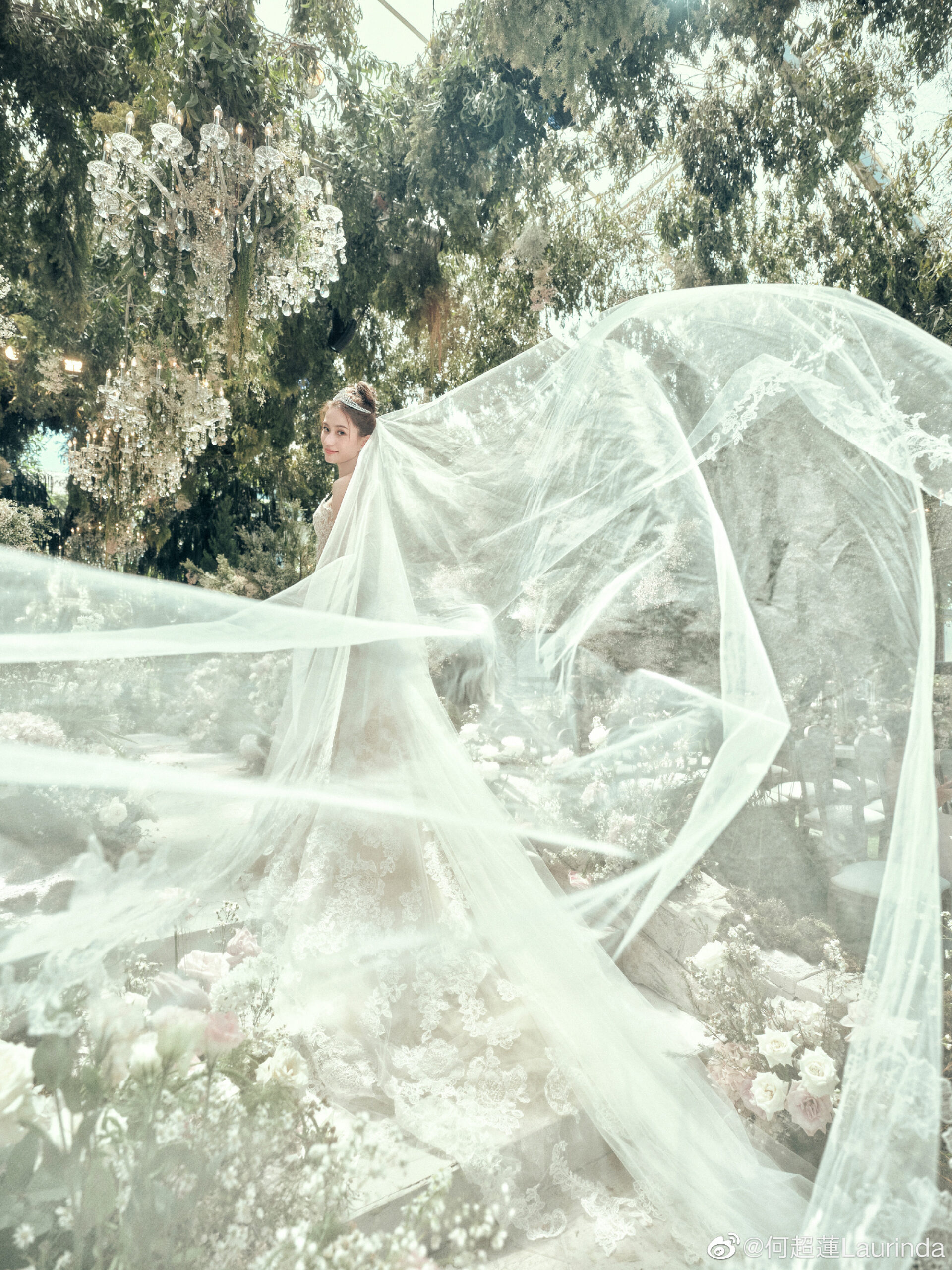 何超蓮的婚禮髮型超好看!