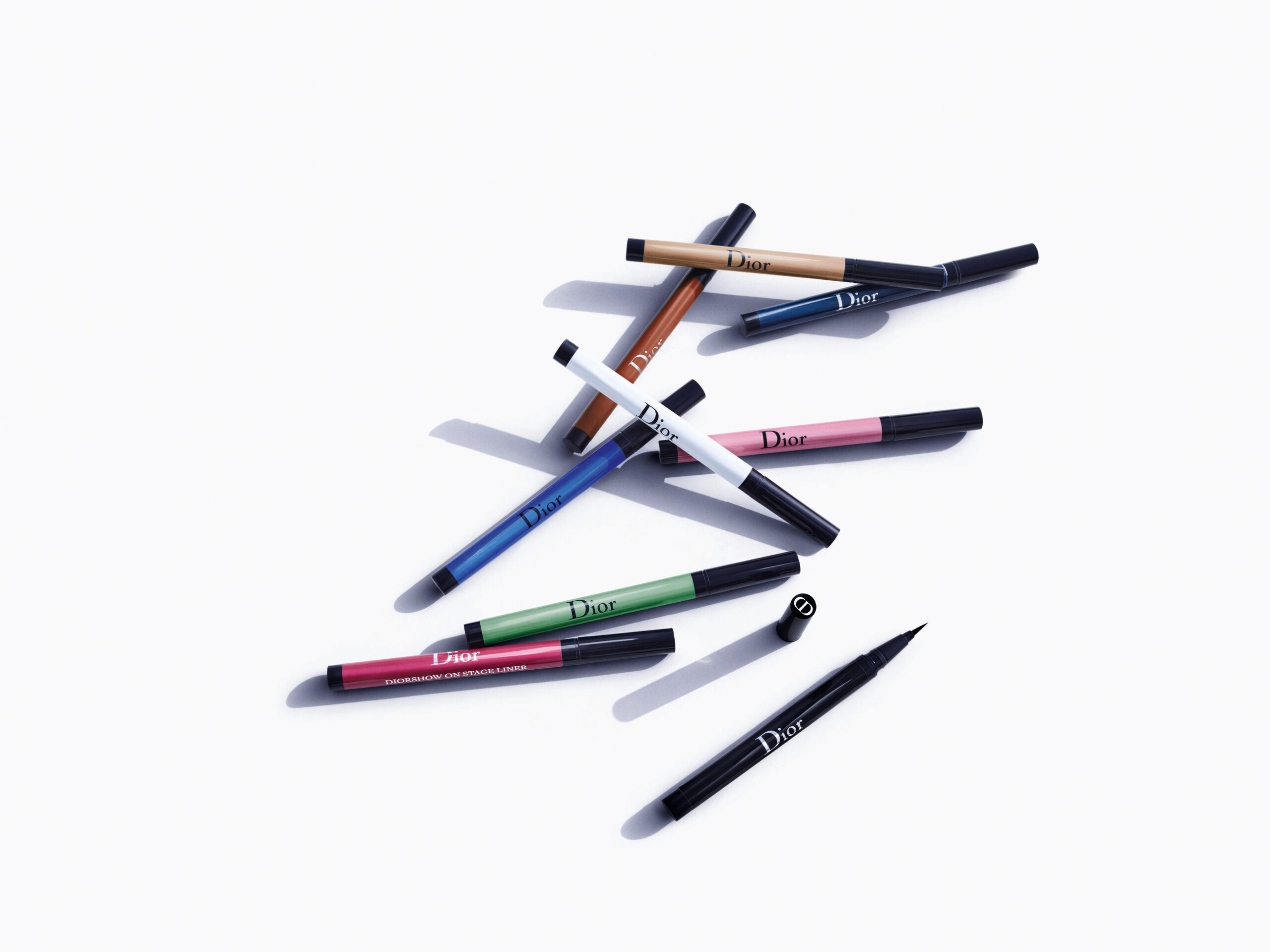 Dior 專業後台持久眼線筆 HK$280
