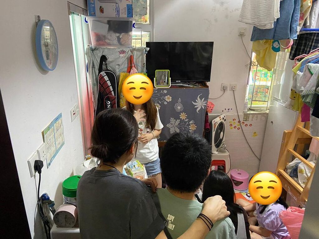 甘比帶3子女一齊探房劏房戶。