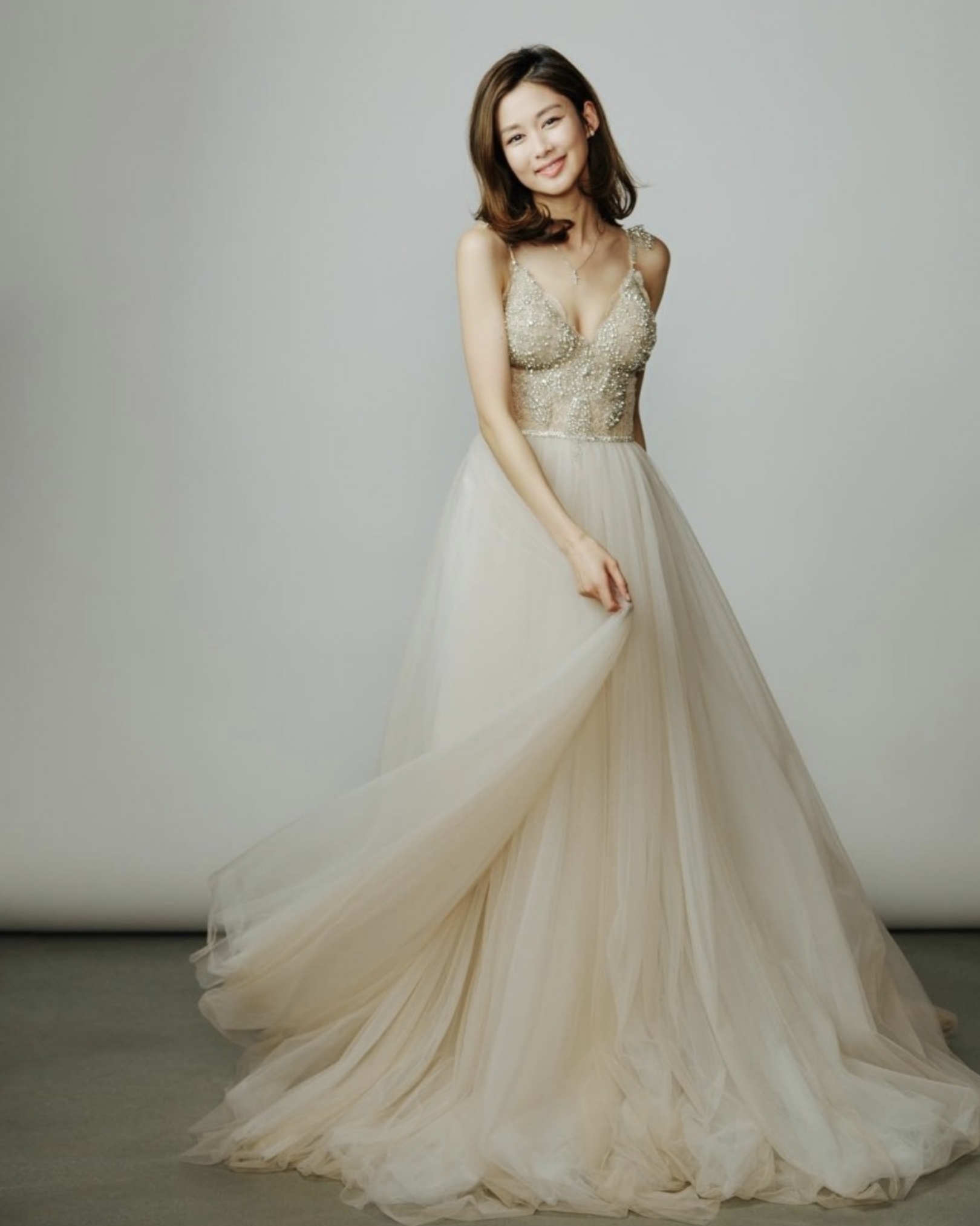 就算中長髮的女生也能試自然捲髮