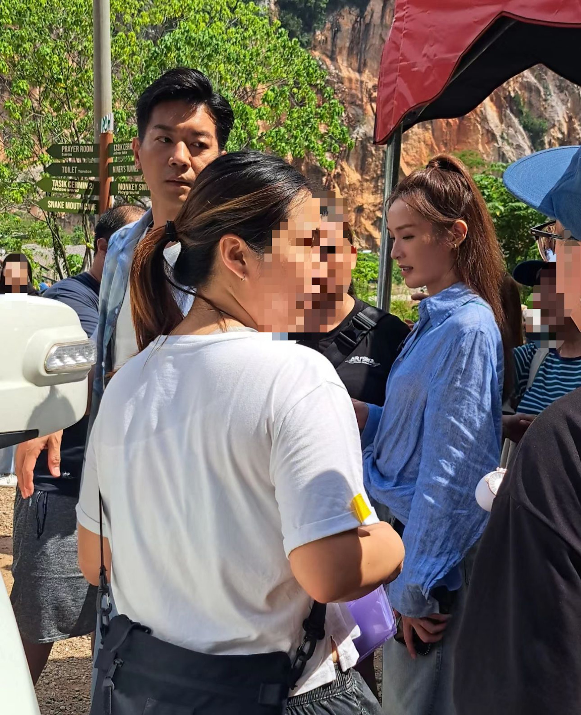 李佳芯近日孖到馬來西亞工作，有網民在當地偶遇她，並近距離無濾鏡拍下生圖。