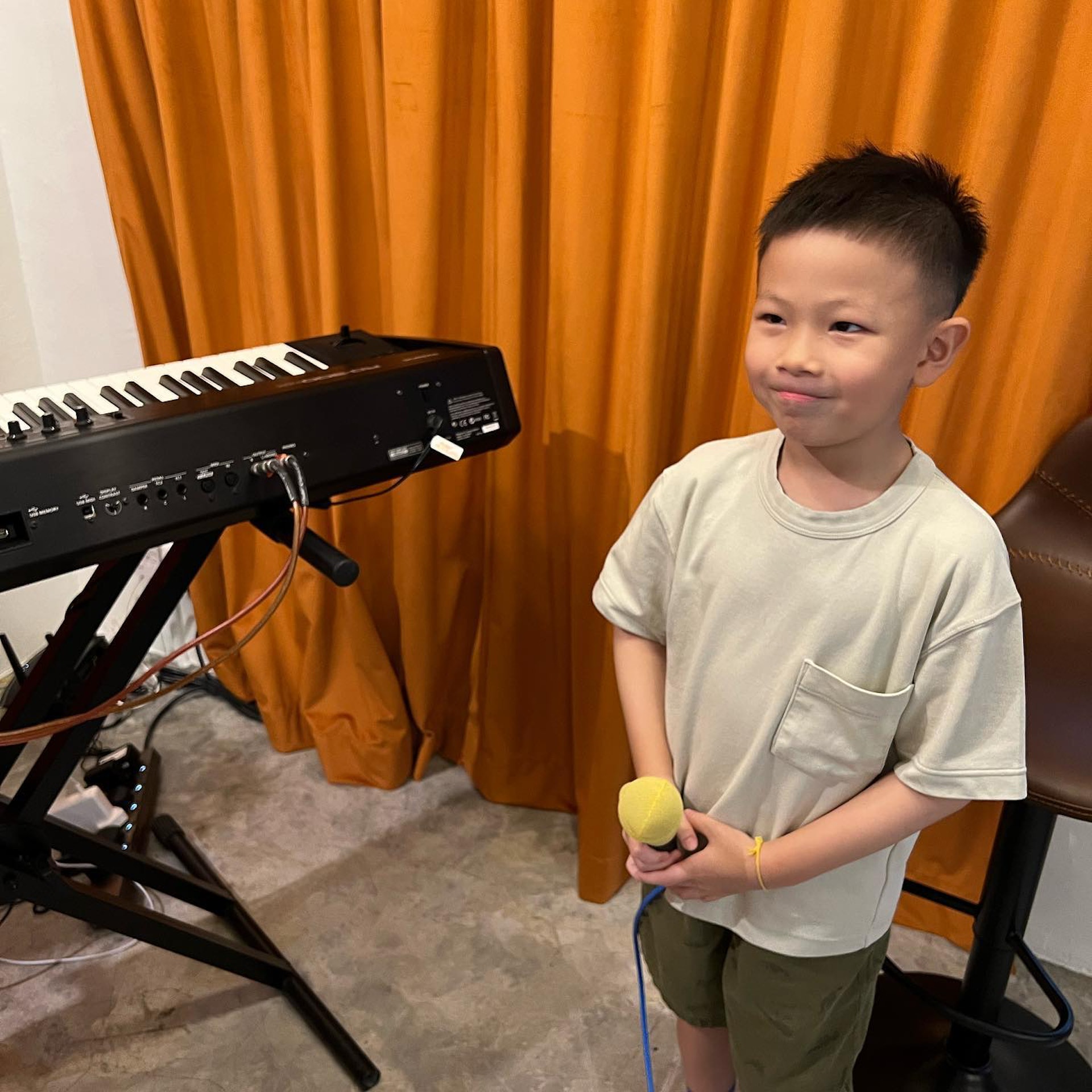 Jazz遺傳到爸爸蘇永康得音樂天份。