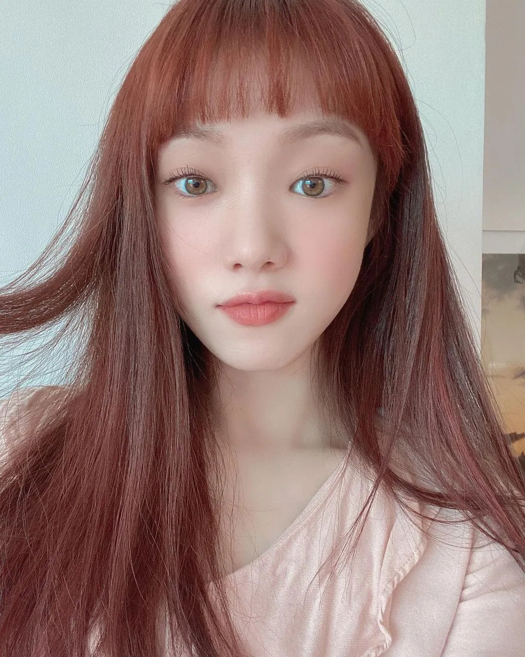 楓糖紅棕髮色。