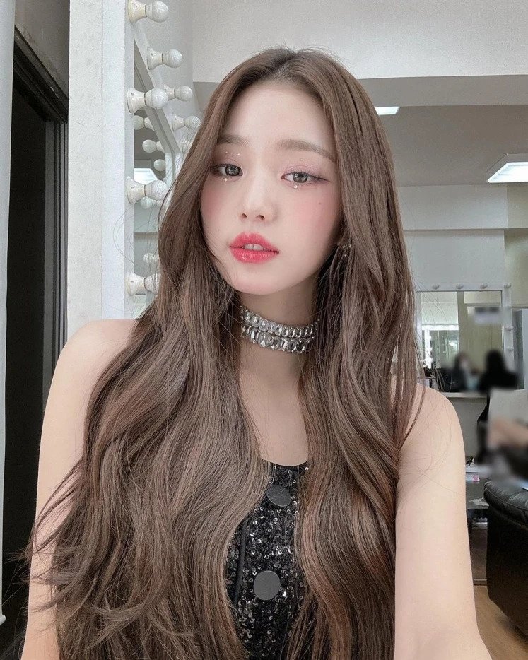 奶茶棕髮色百搭又不挑膚色，一直都深受女生們的歡迎。