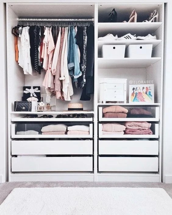 將錢放在衣櫃可以幫助增加財運。