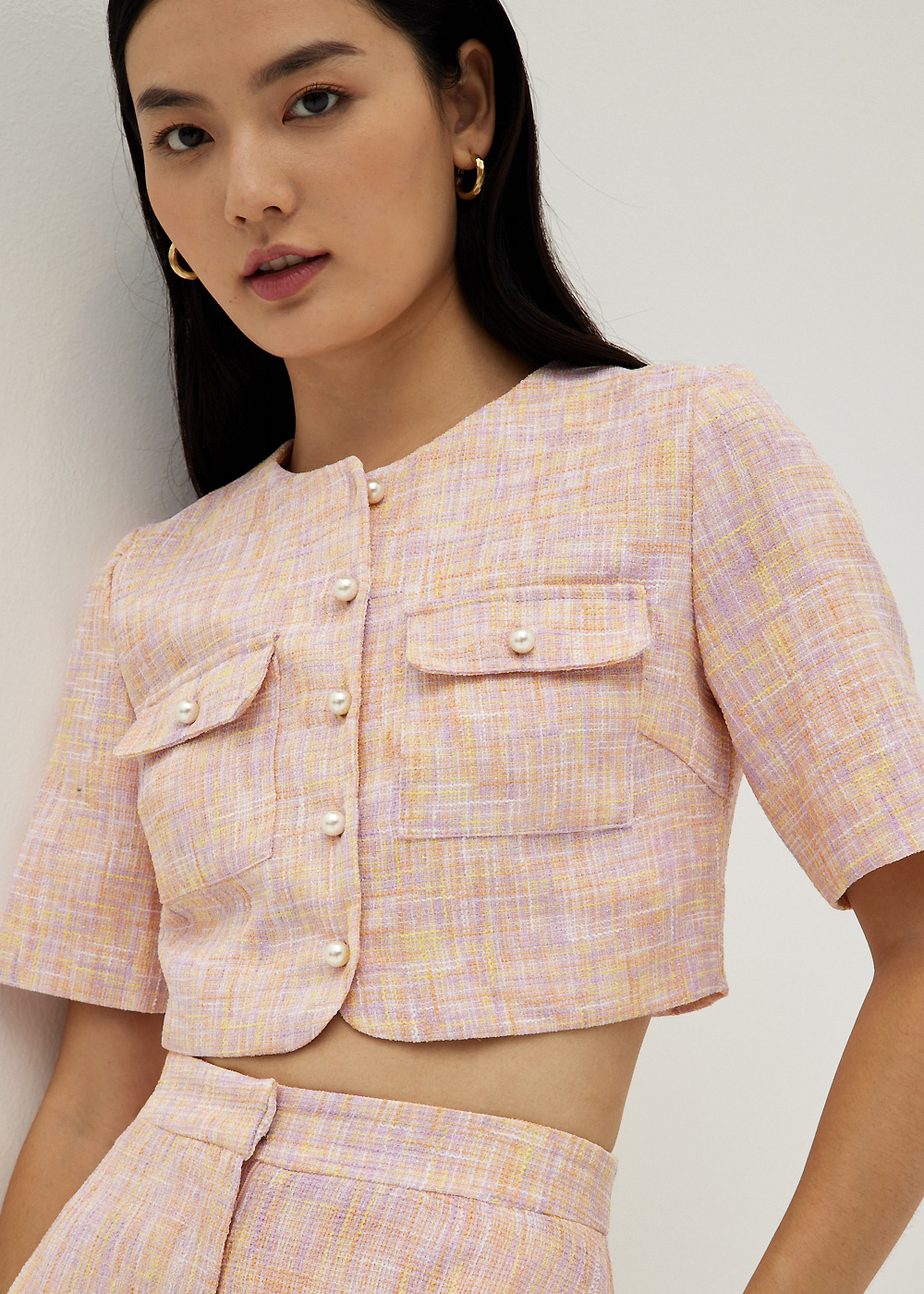 配以同款短褲超優雅