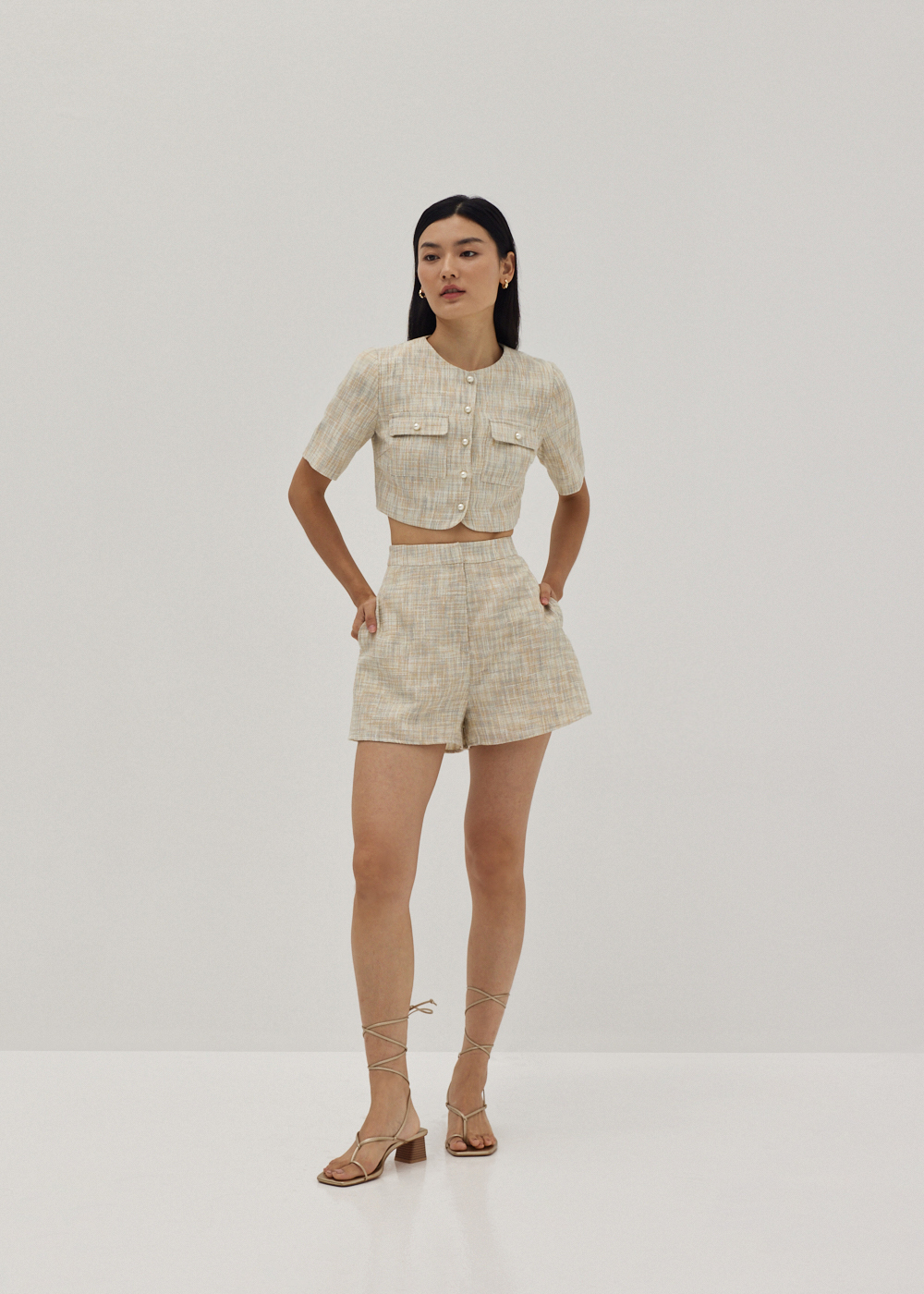 淺色套裝超適合夏天！