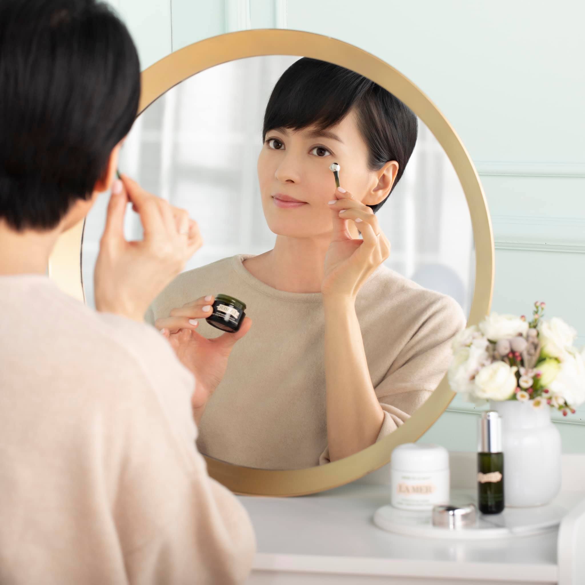 梁詠琪保養秘訣：用天然補濕產品。