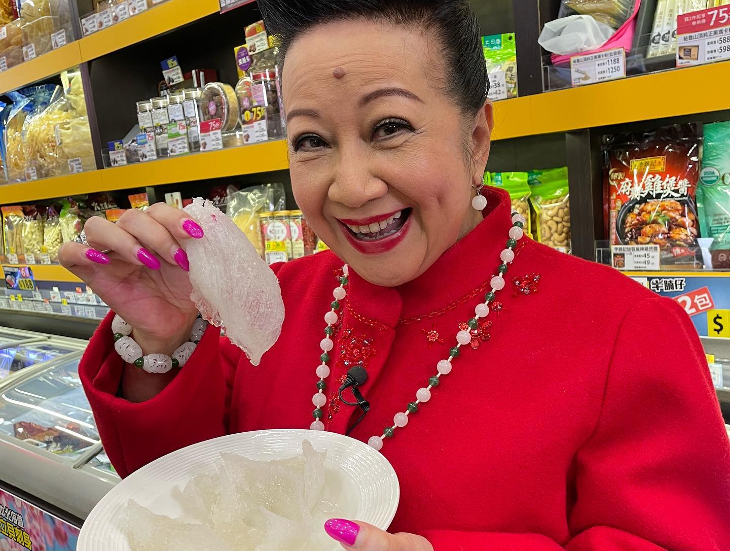 薛家燕是圈中富婆。