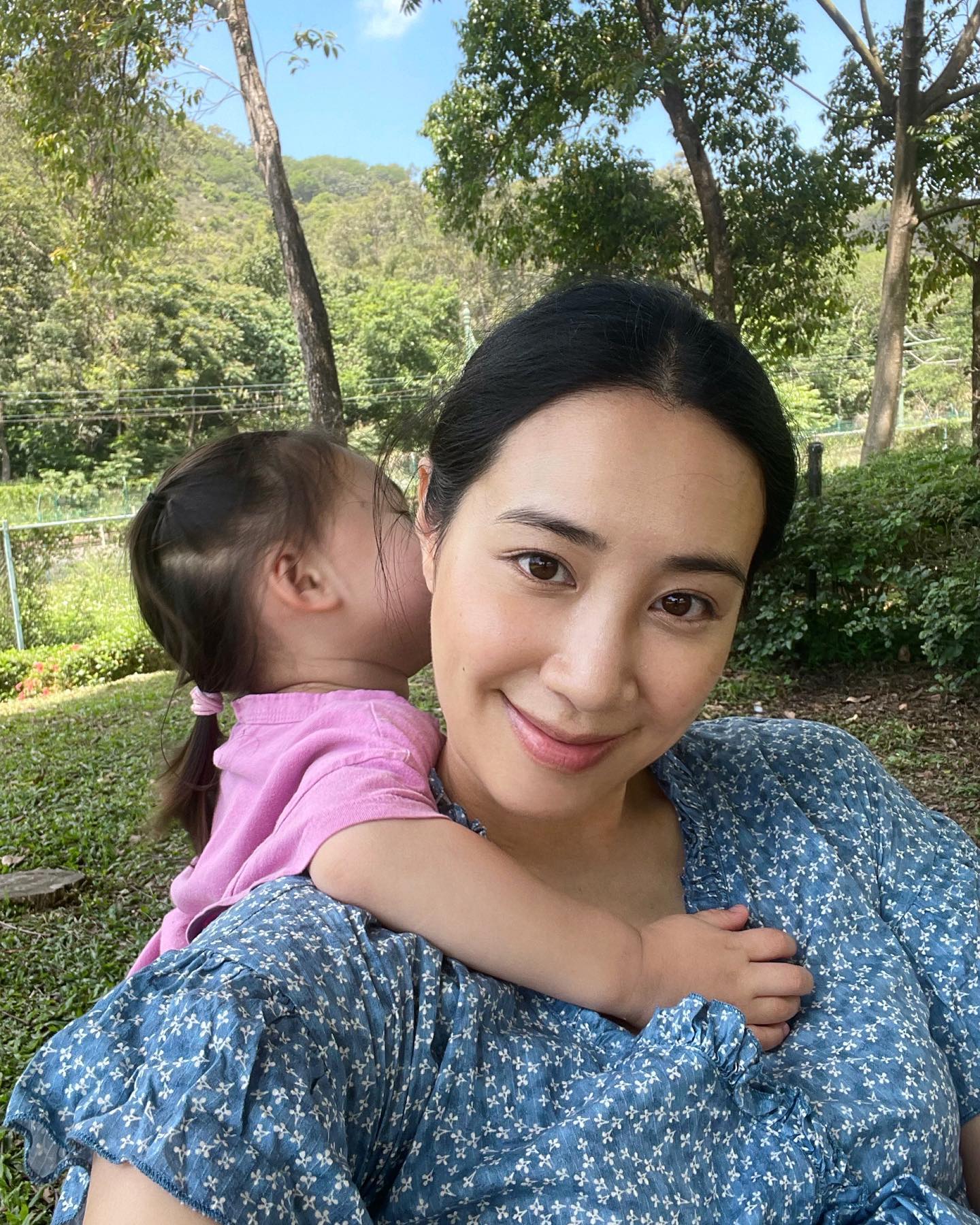 額頭寬闊的人心胸寬闊。