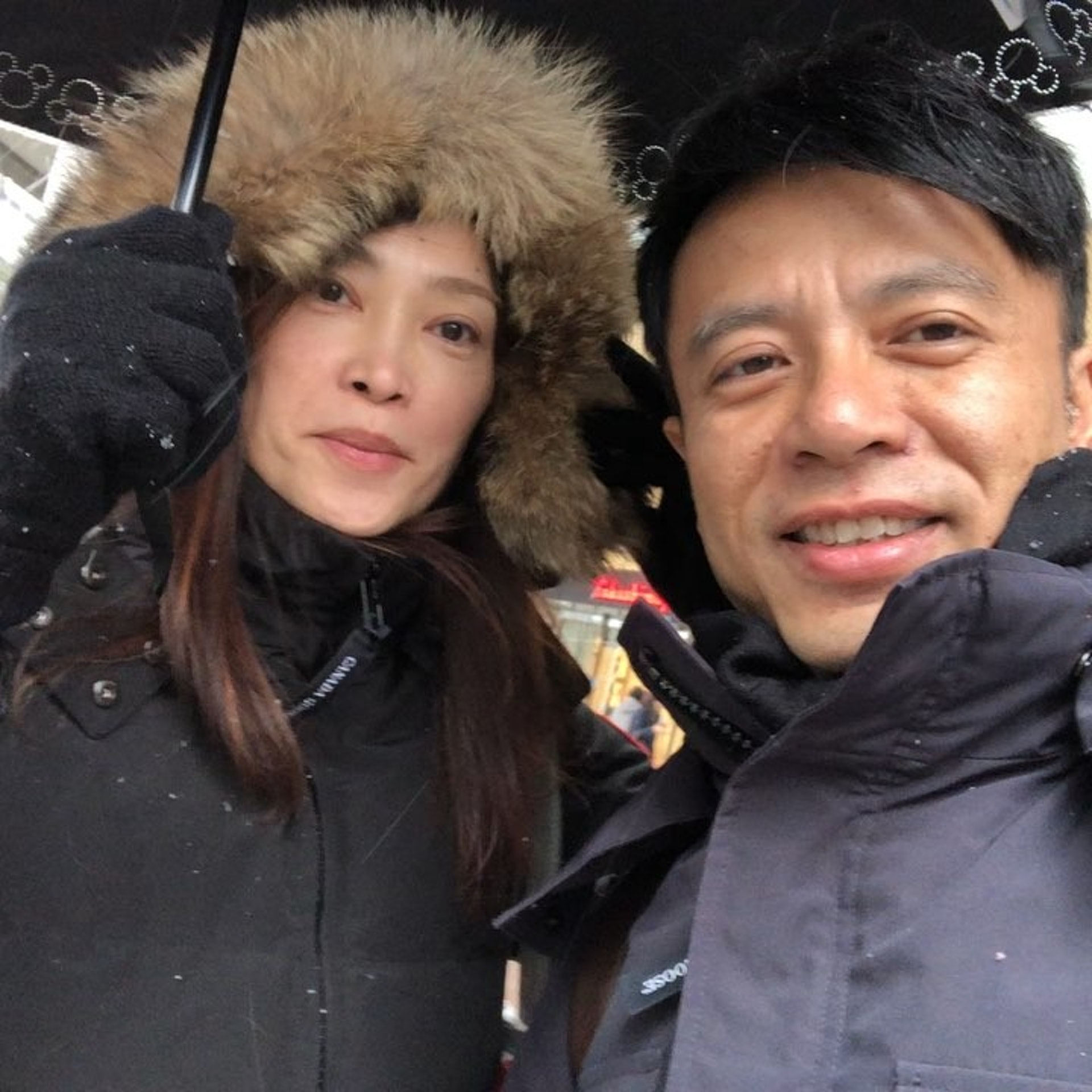 盧淑儀甘心做李克勤背後的女人。