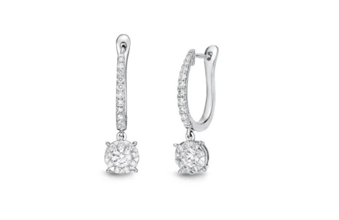 周大福 18K/750白色黃金鑲天然美鑽耳環:U-51111