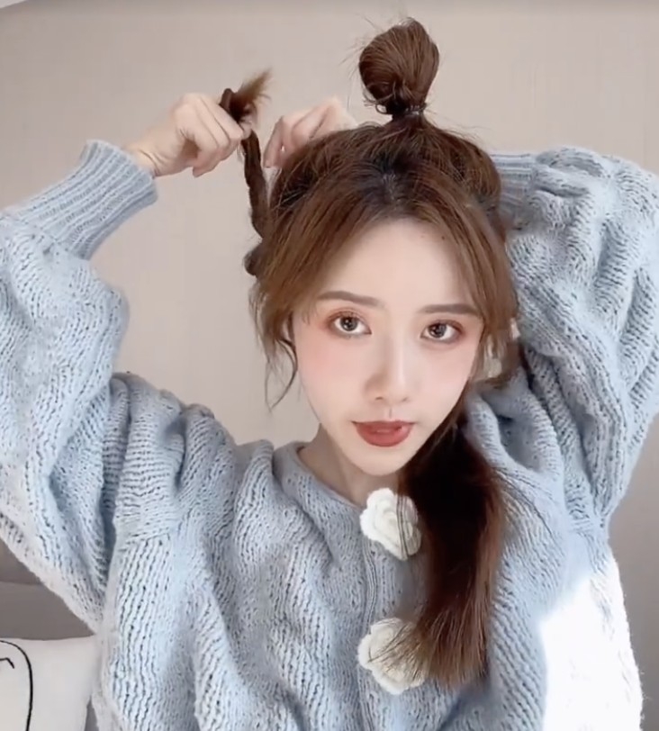 最後用橡筋固定，把髮碎夾起即可。