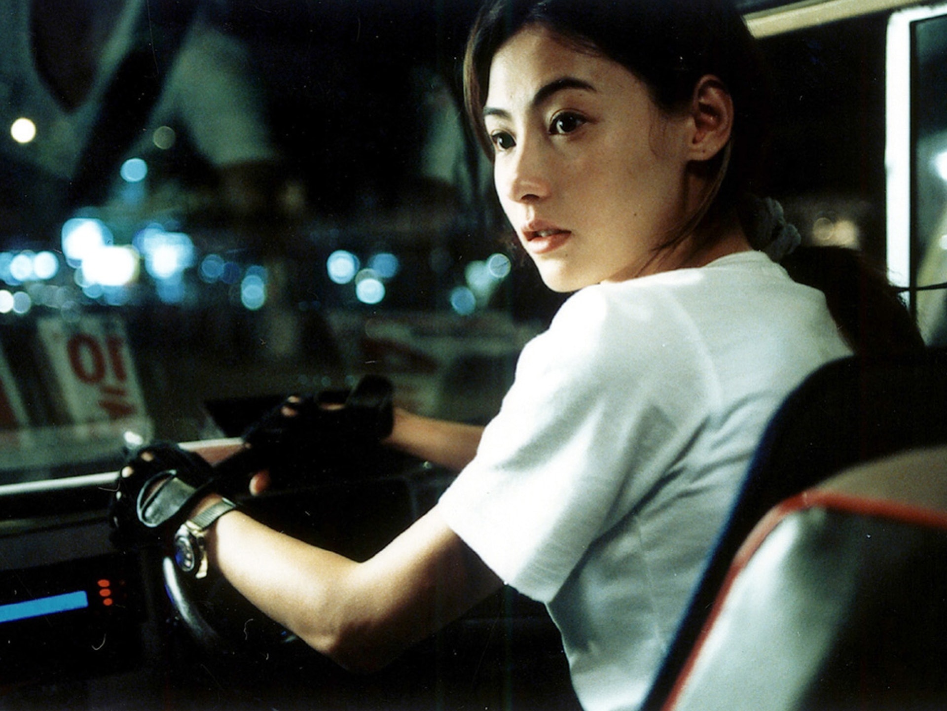 向華強認為張柏芝有潛質而決定捧紅她。