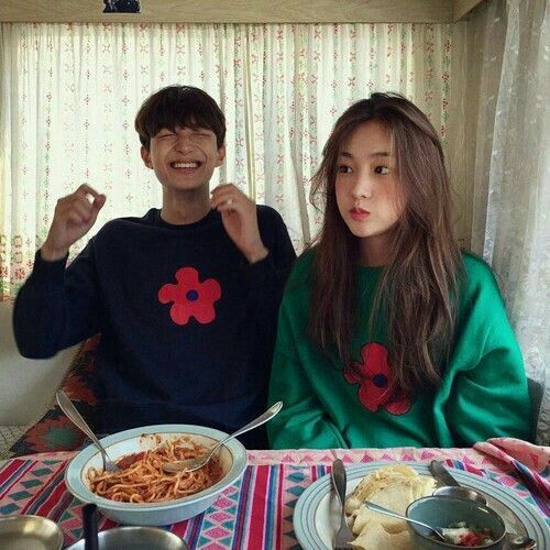 有時兩個人一起久了,很多事都變成「約定俗成」或例行公事