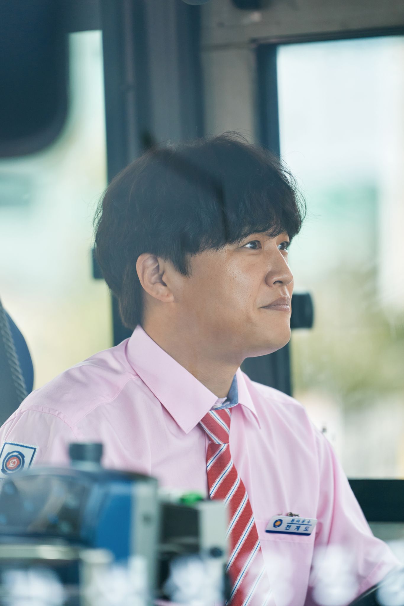 車太鉉飾演能夠發電的巴士司機全啟道。