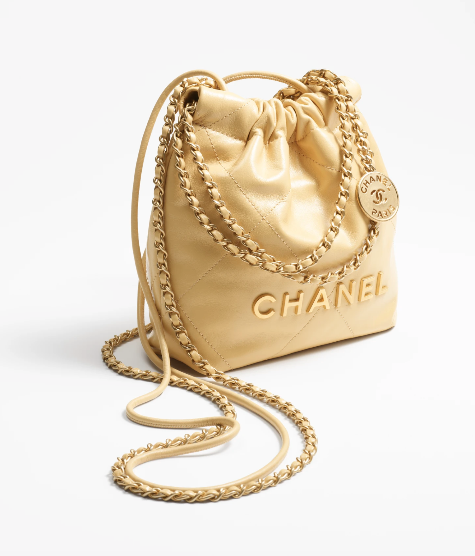 米黃色的22 Mini亦擁有夏日清新氣息