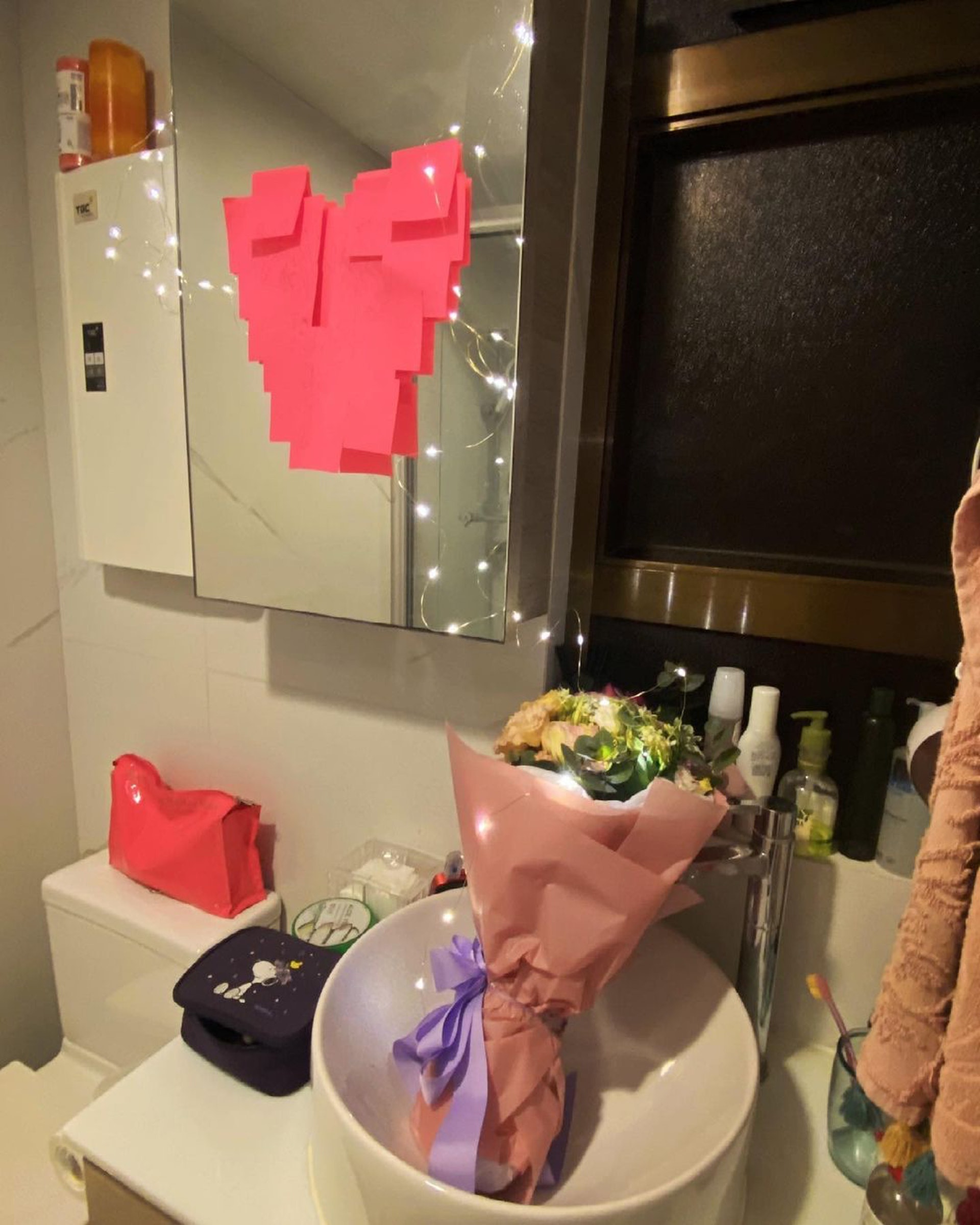 洪永城最浪漫的一次,就是佈置好家中廁所求婚。