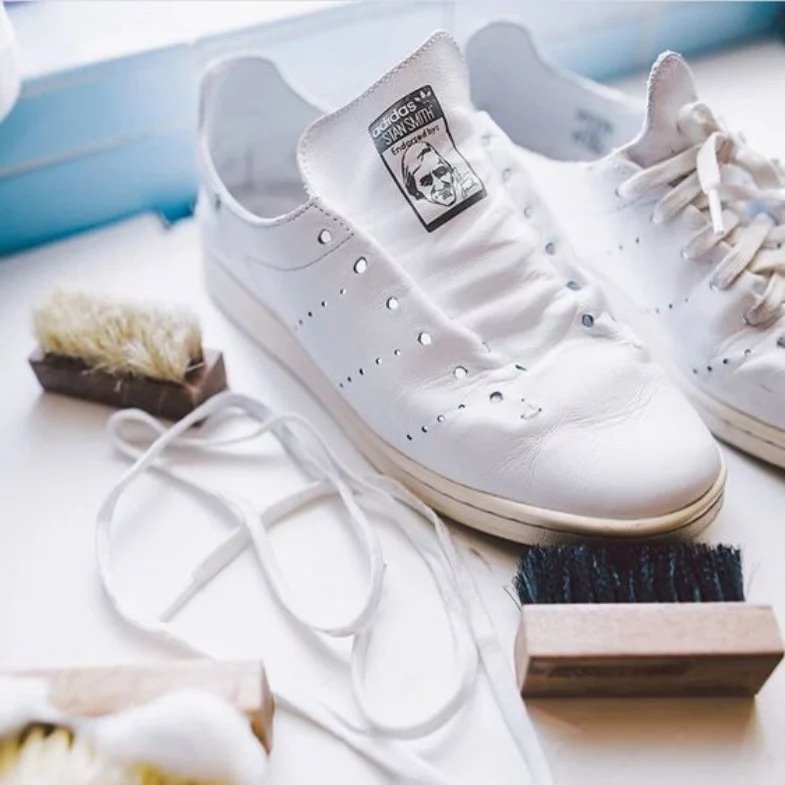 養成定時清潔的習慣,白波鞋就能一直保持乾淨。