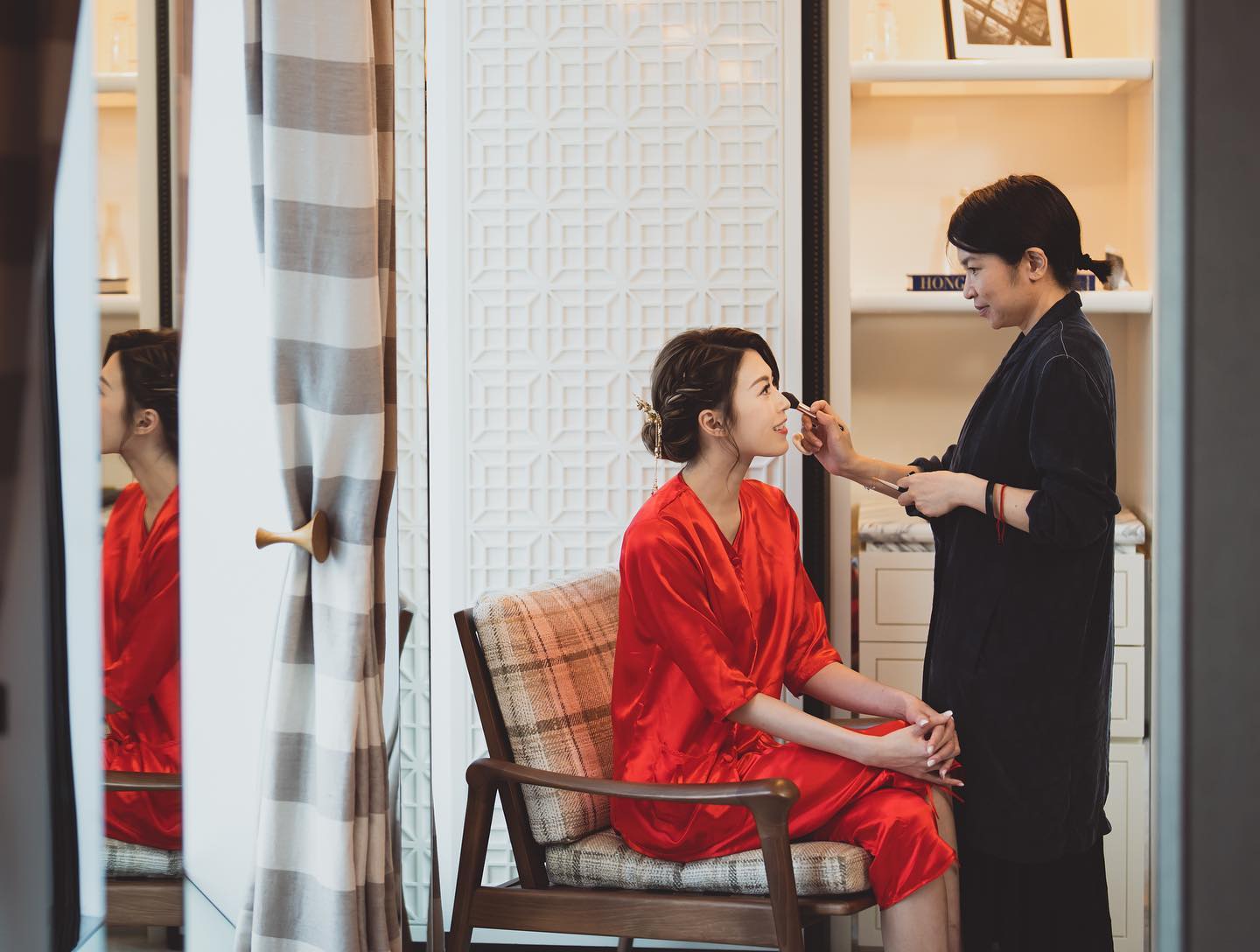 一定要事先詢問酒店是否可進行任何儀式，否則可能需要收取額外的清潔費用。