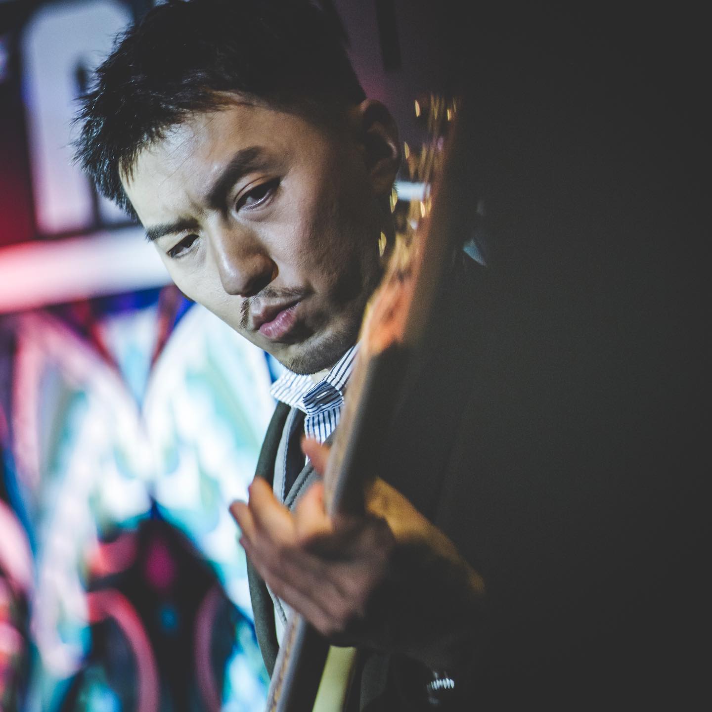 袁偉豪為賺奶粉錢踩住兩劇開工?