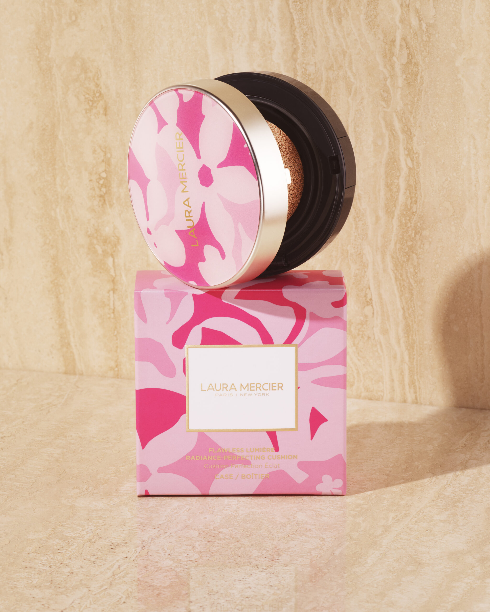LAURA MERCIER 花漾柔粉極致持久鑽光氣墊粉底 SPF 50 UVA/UVB PA+++ HK$450