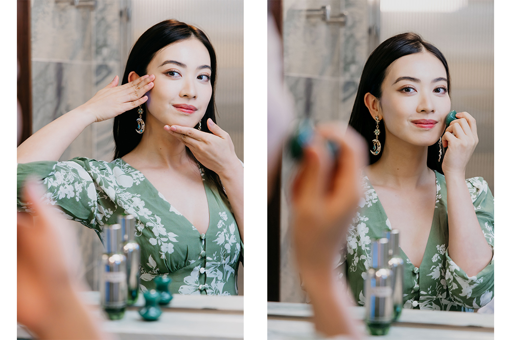 Tracy 建議大家每晚花一點時間配合按摩手法，有助面龐及眼部四周肌膚更緊致亮澤，肌膚更飽滿。