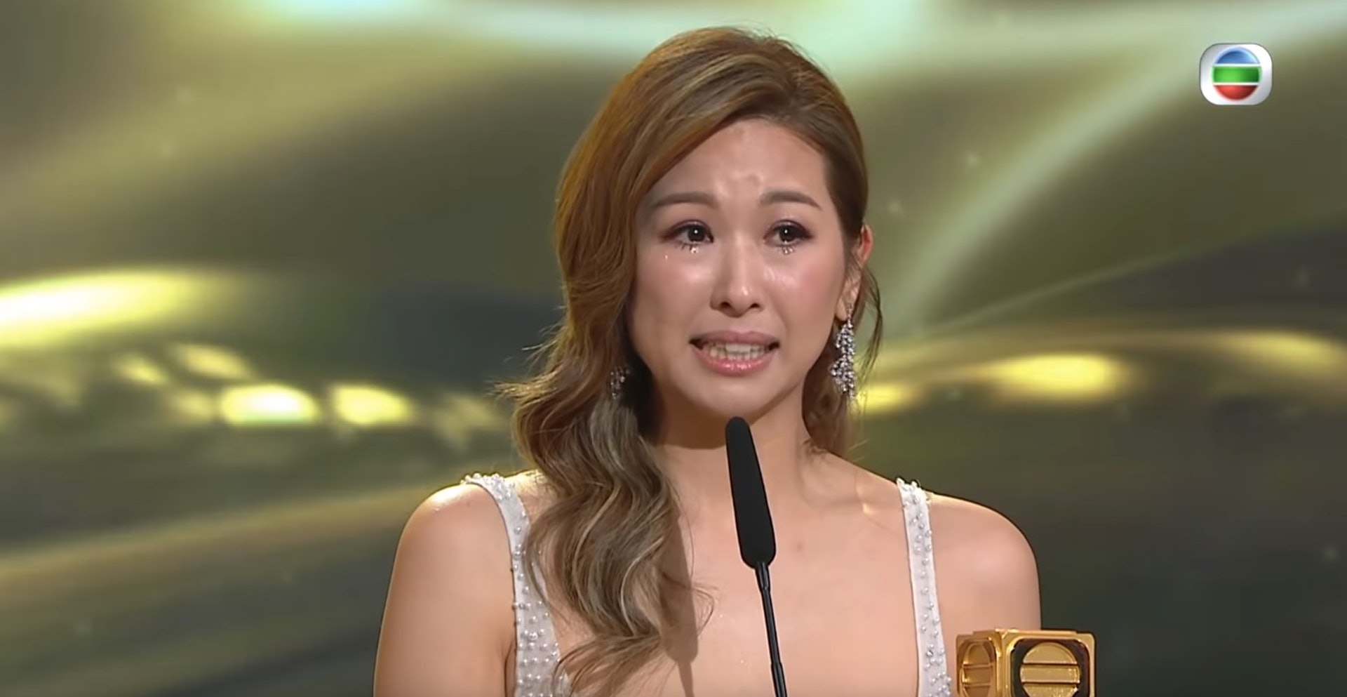 趙希洛憑《金宵大廈》奪「最佳女配角」。