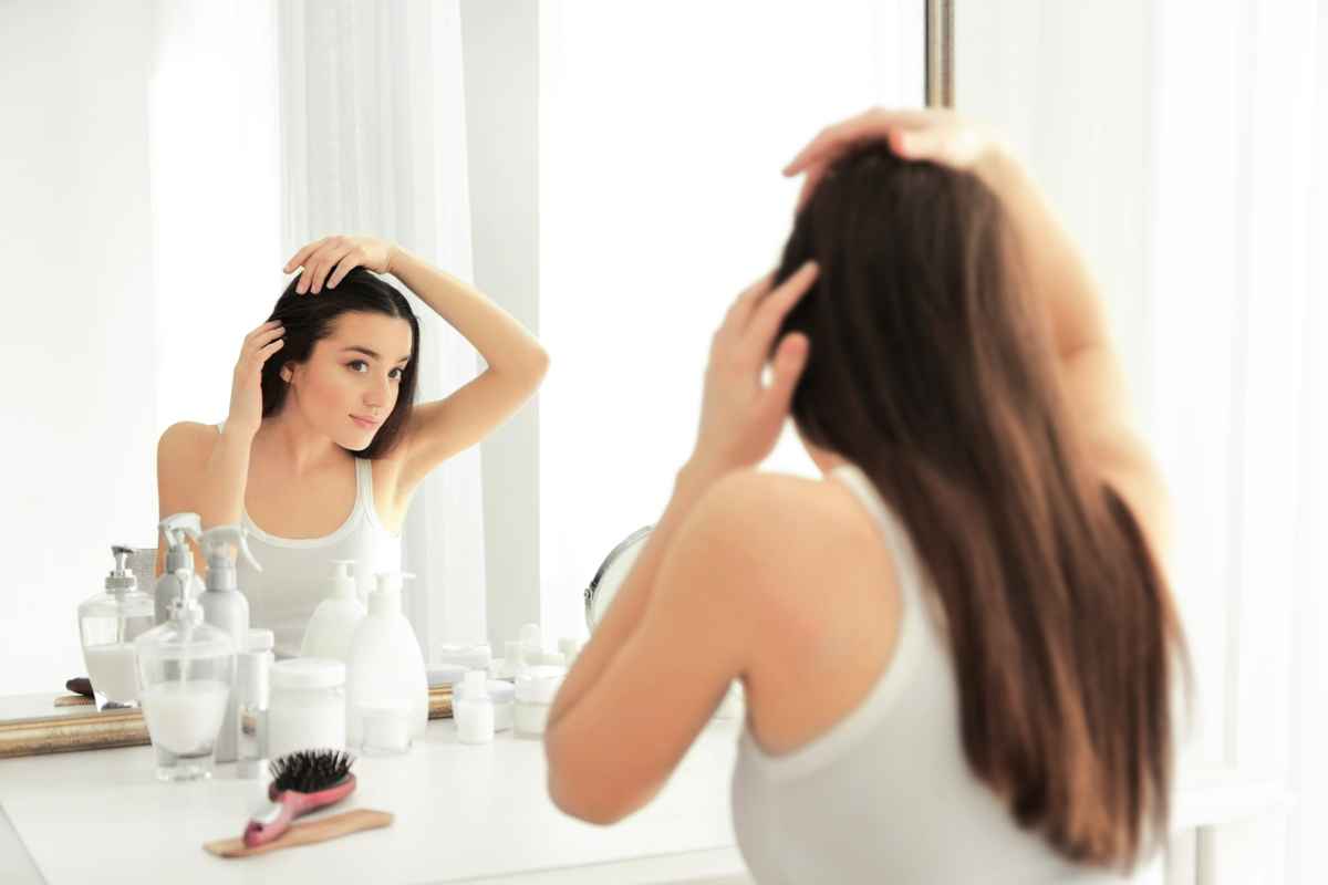 秋冬換季時節,常見的頭皮困擾包括頭臭味、掉髮、乾癢紅腫、過敏不適等。