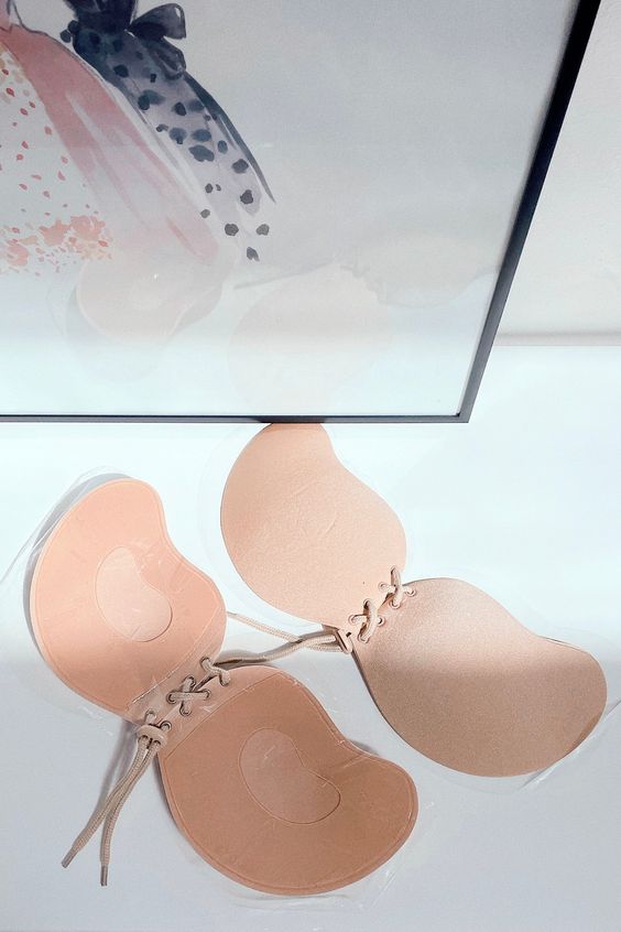 NuBra黏貼力要高。