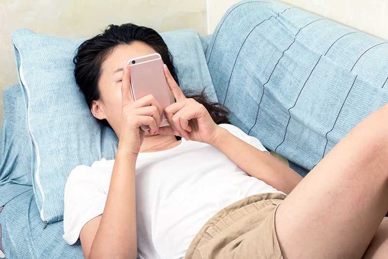 長期頹廢或對心理健康造成傷害。