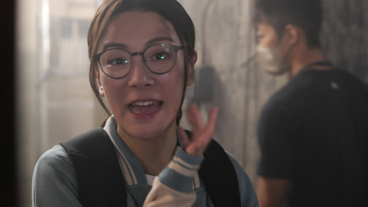 王敏奕為了拍攝火場內戲份要化成「黑面貓」