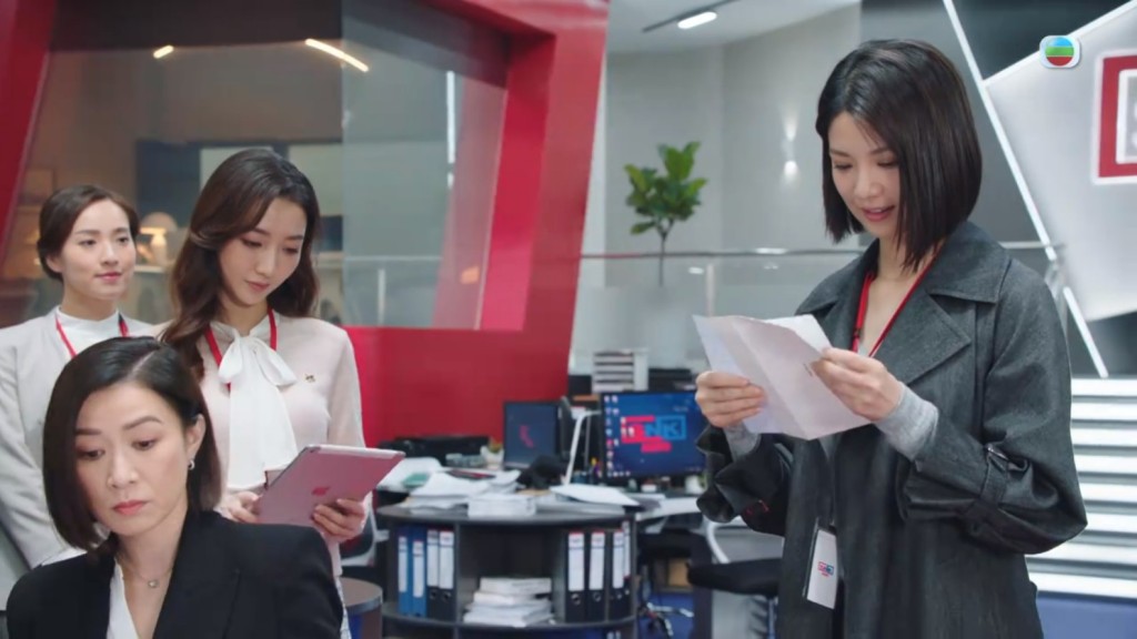 陳曉華以為自己立下大功，但卻收到「Man姐」的大信封。