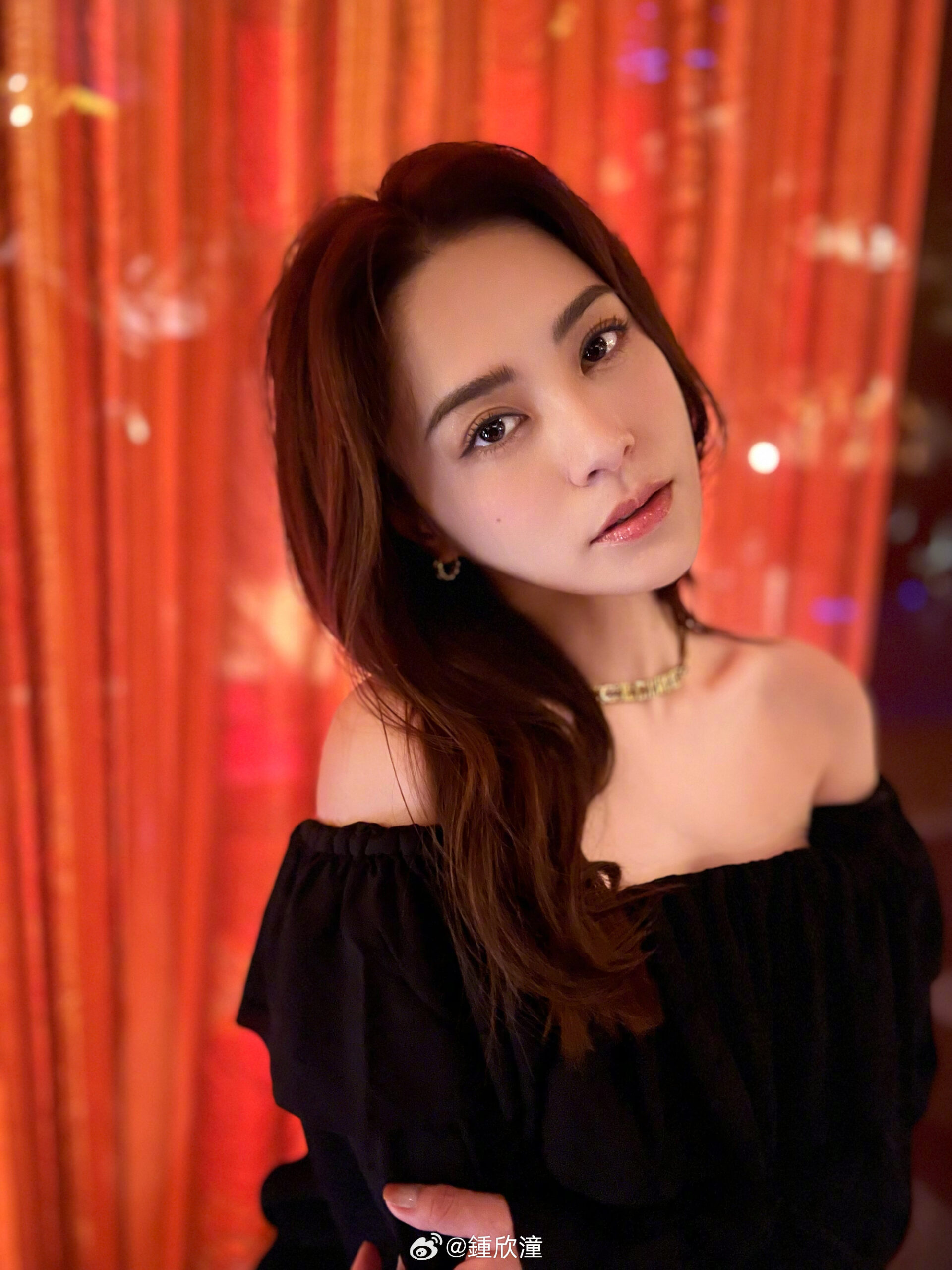 下巴尖細或過小的人容易對伴侶抱怨並不在意他人想法。