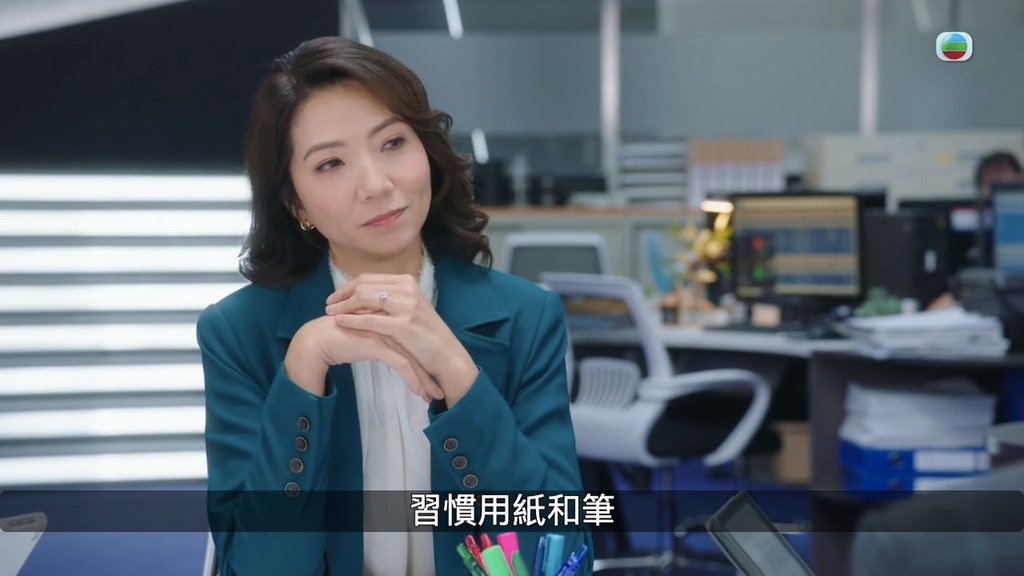 由於「華姐」這個角色太過時,車婉婉特地吹了一個老舊髮型。